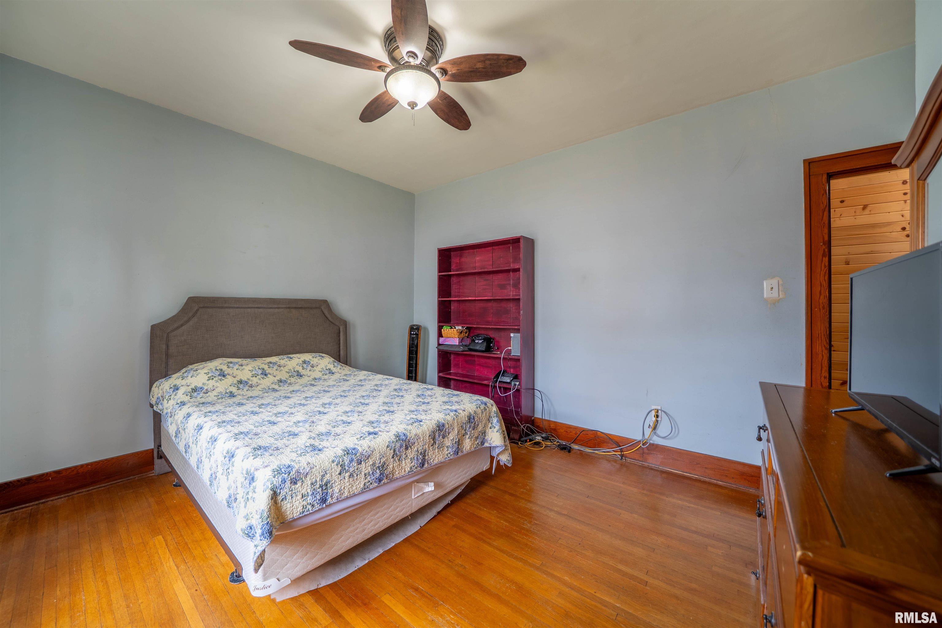 602 W Adams Street, Abingdon, Illinois image 25