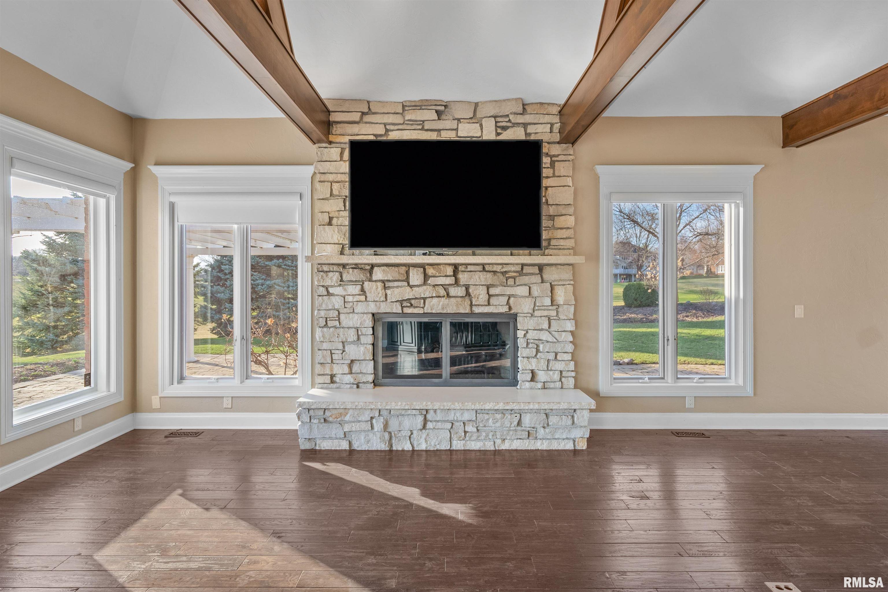 6202 Crow Valley Drive, Bettendorf, Iowa image 30