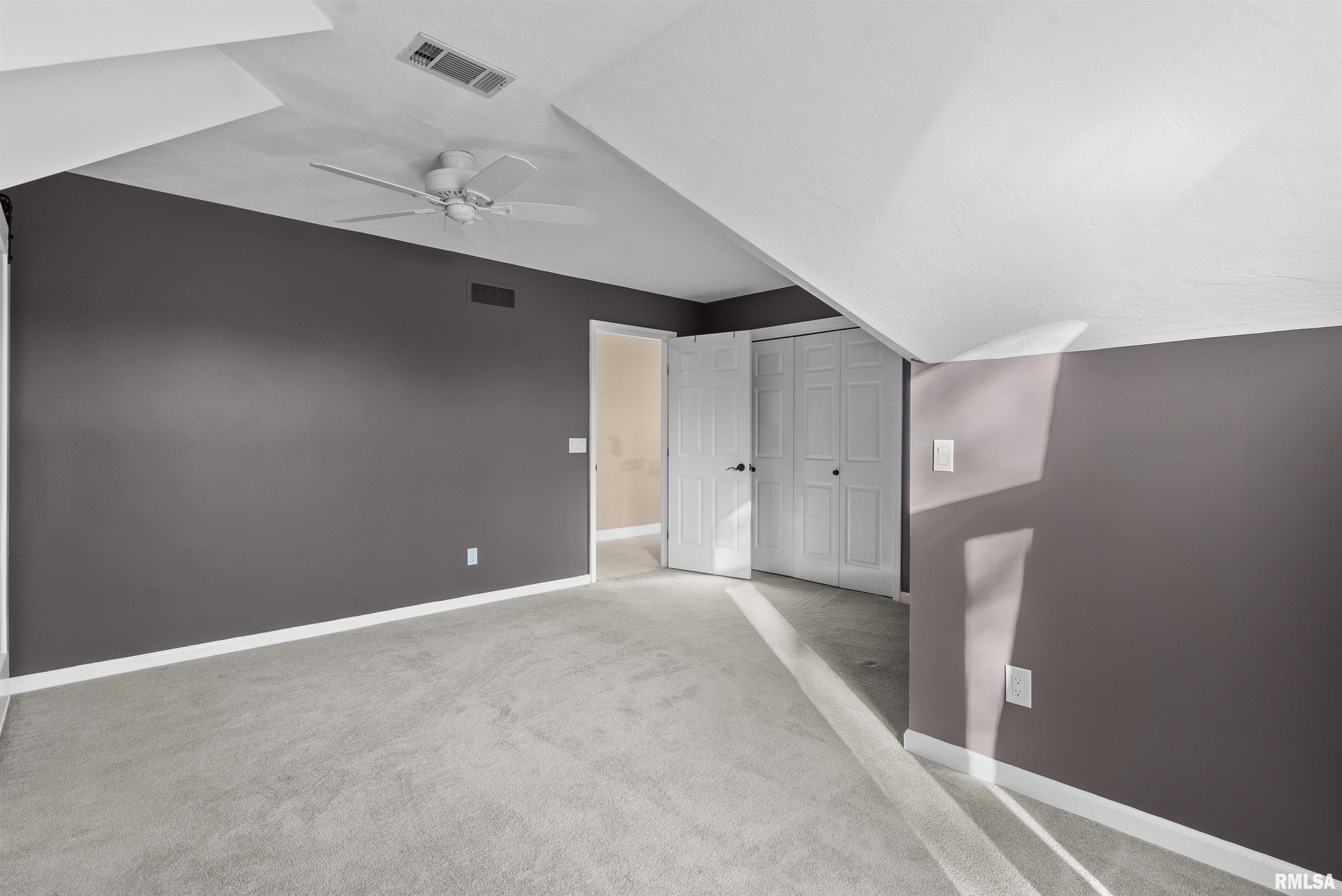 6202 Crow Valley Drive, Bettendorf, Iowa image 38