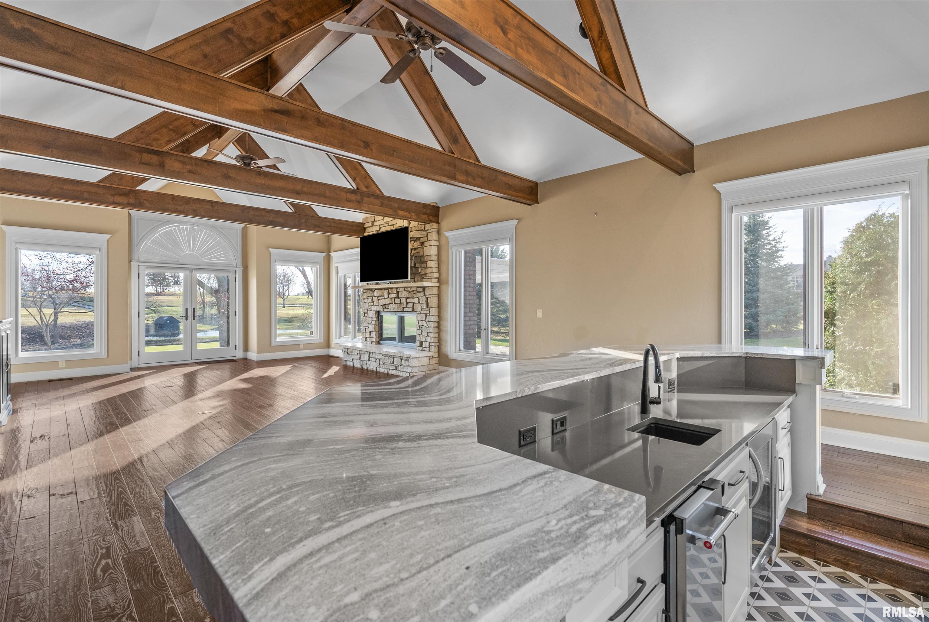 6202 Crow Valley Drive, Bettendorf, Iowa image 34