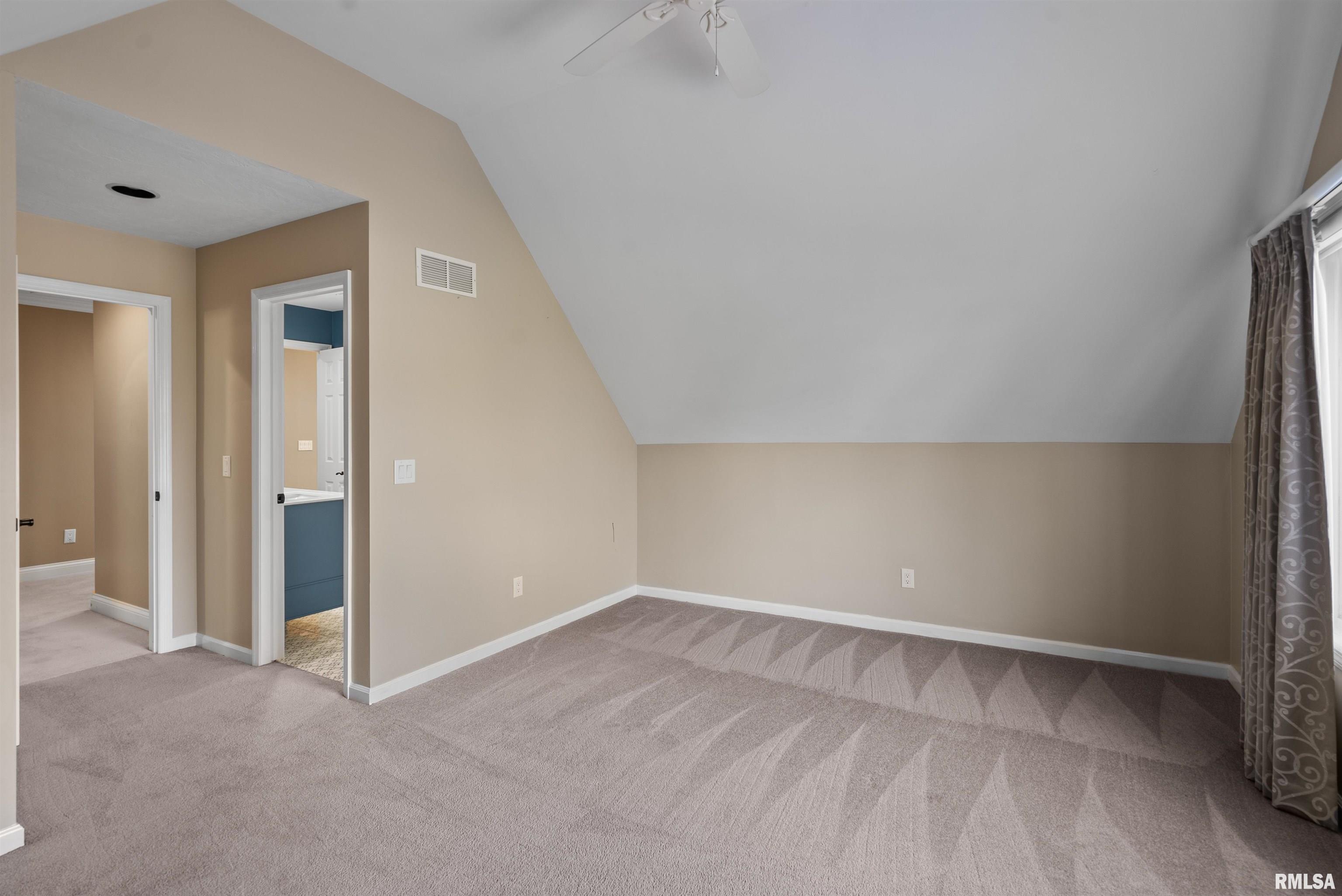 6202 Crow Valley Drive, Bettendorf, Iowa image 50