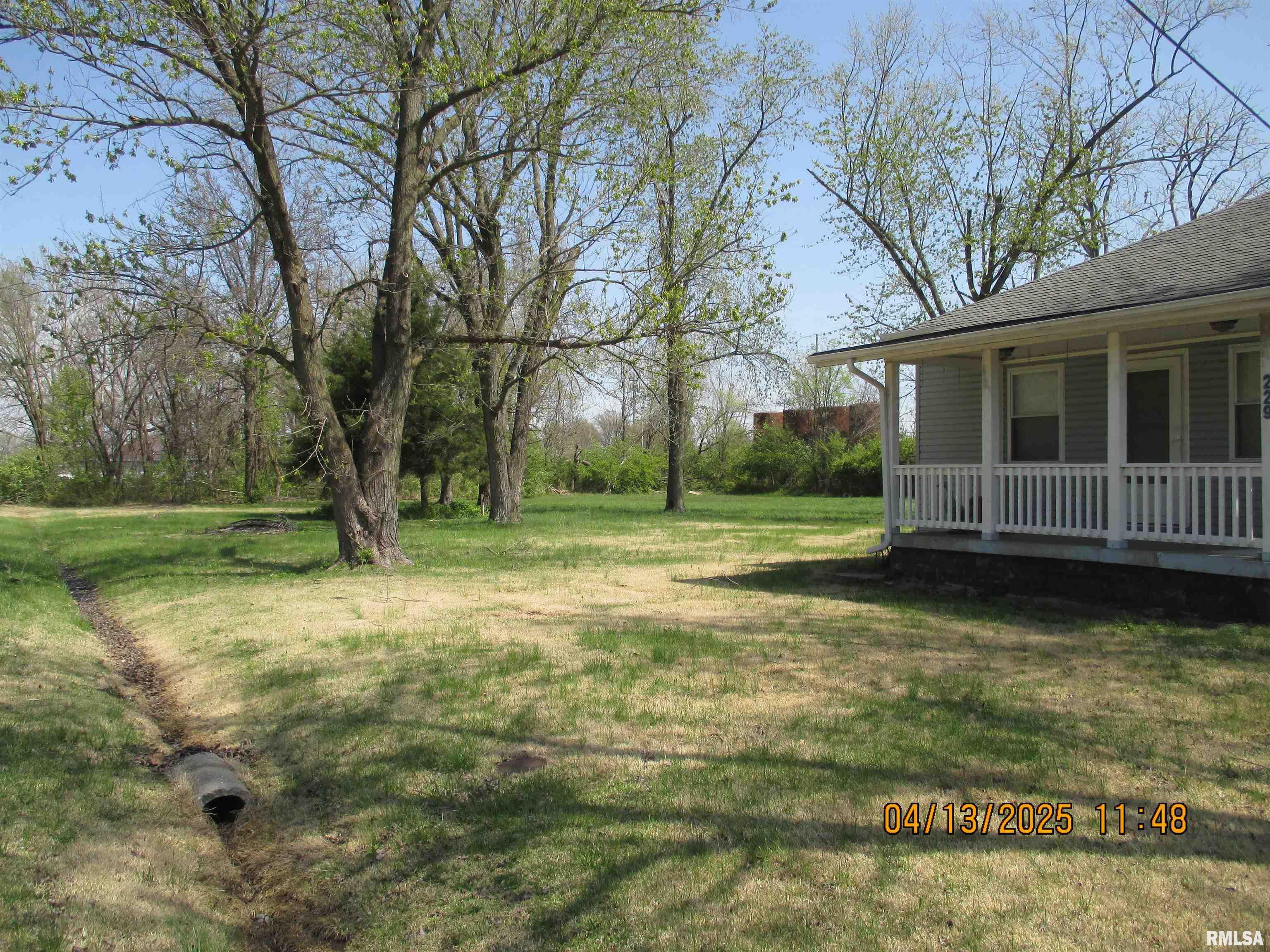 229 S James Street, Centralia, Illinois image 2