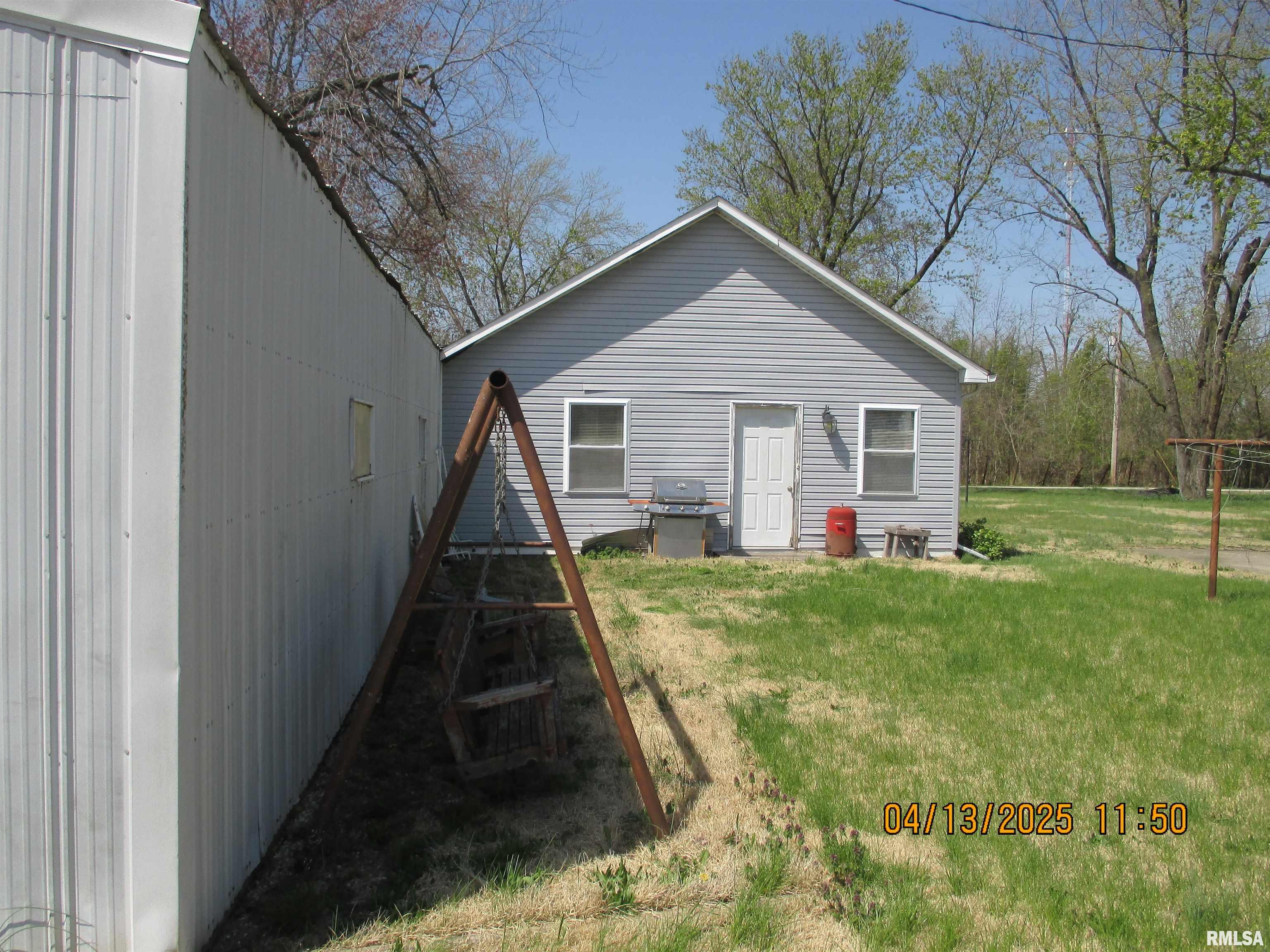 229 S James Street, Centralia, Illinois image 4