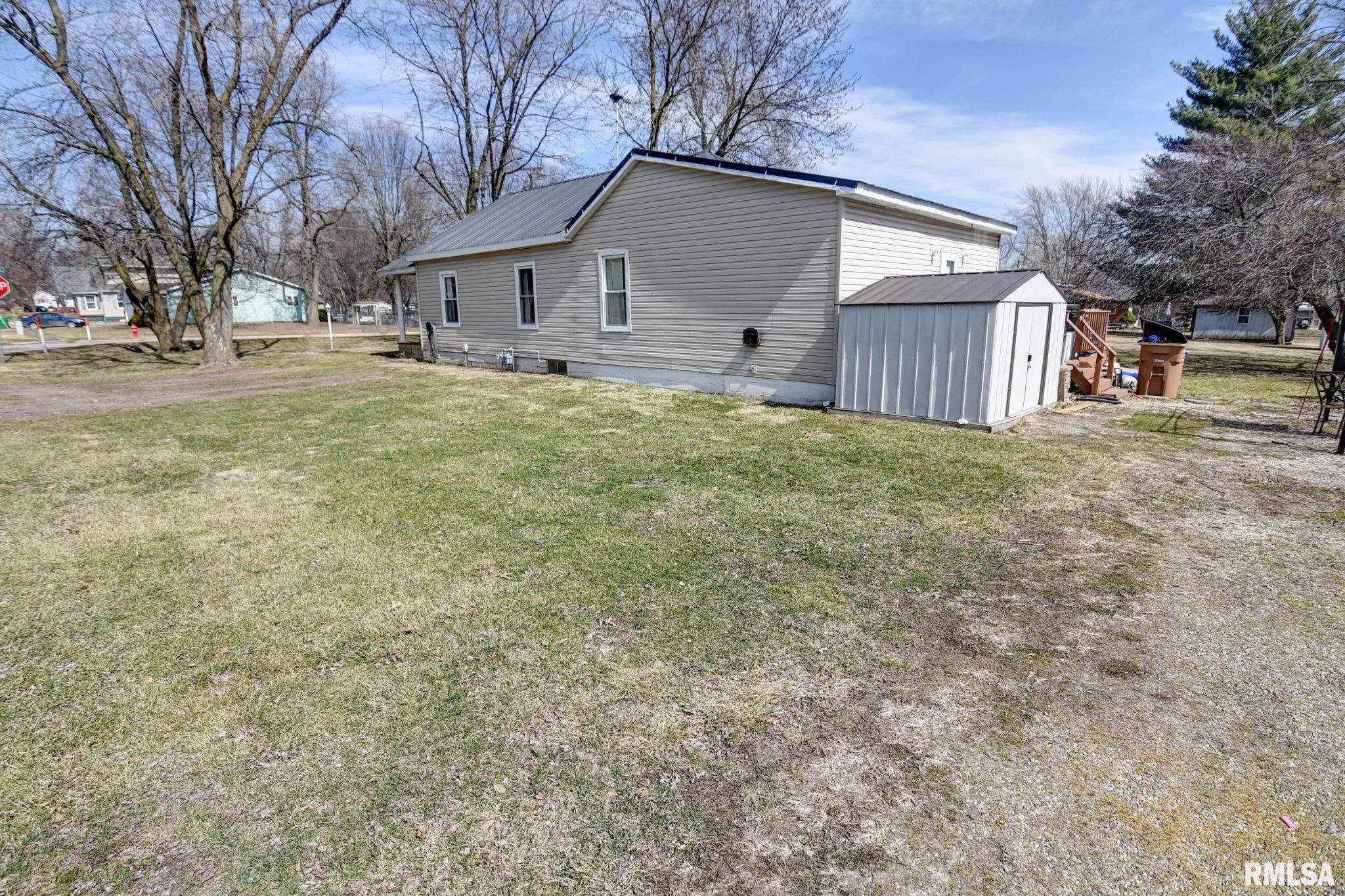 801 E 6th Street, Pana, Illinois image 16