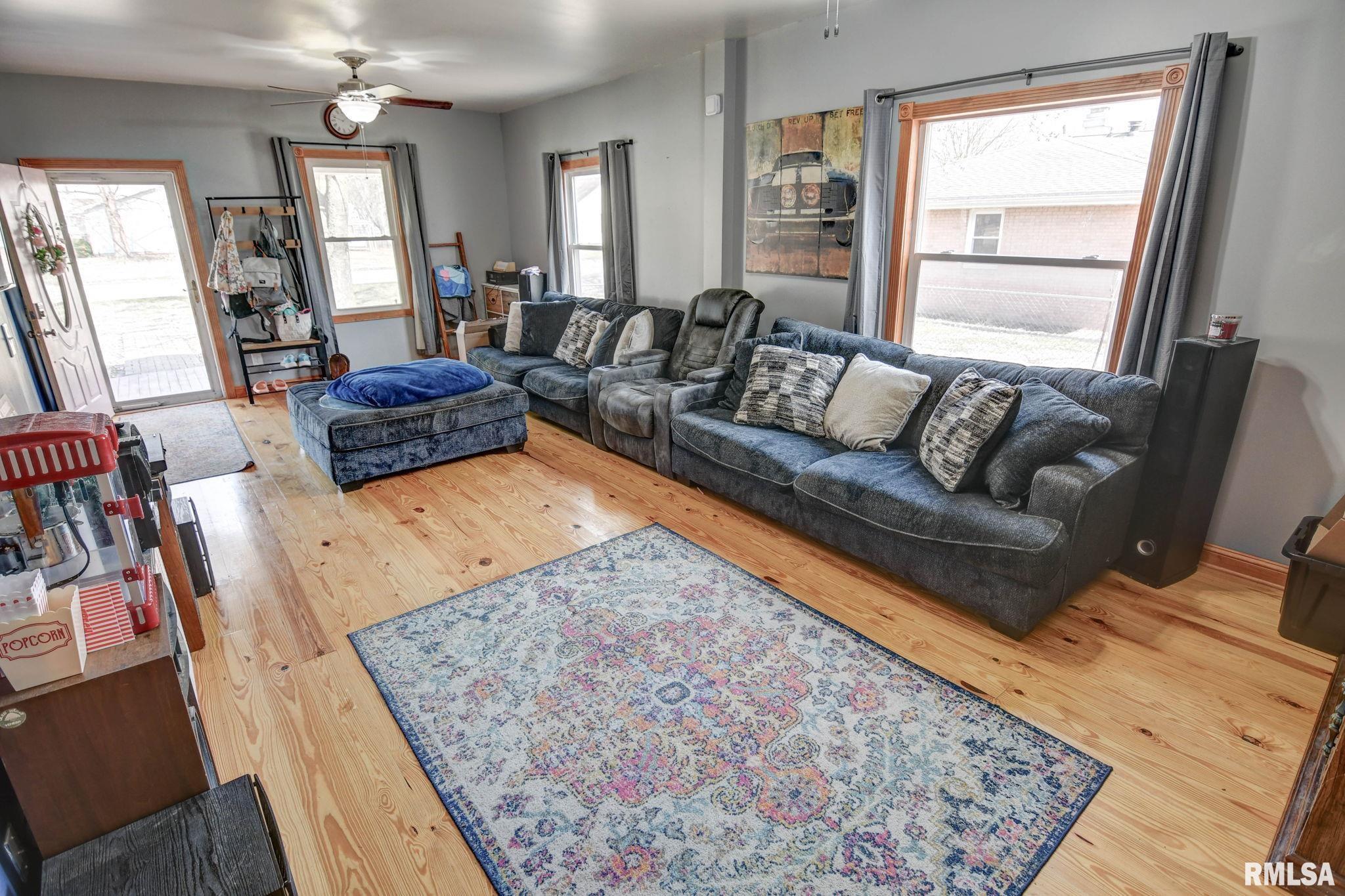 801 E 6th Street, Pana, Illinois image 18