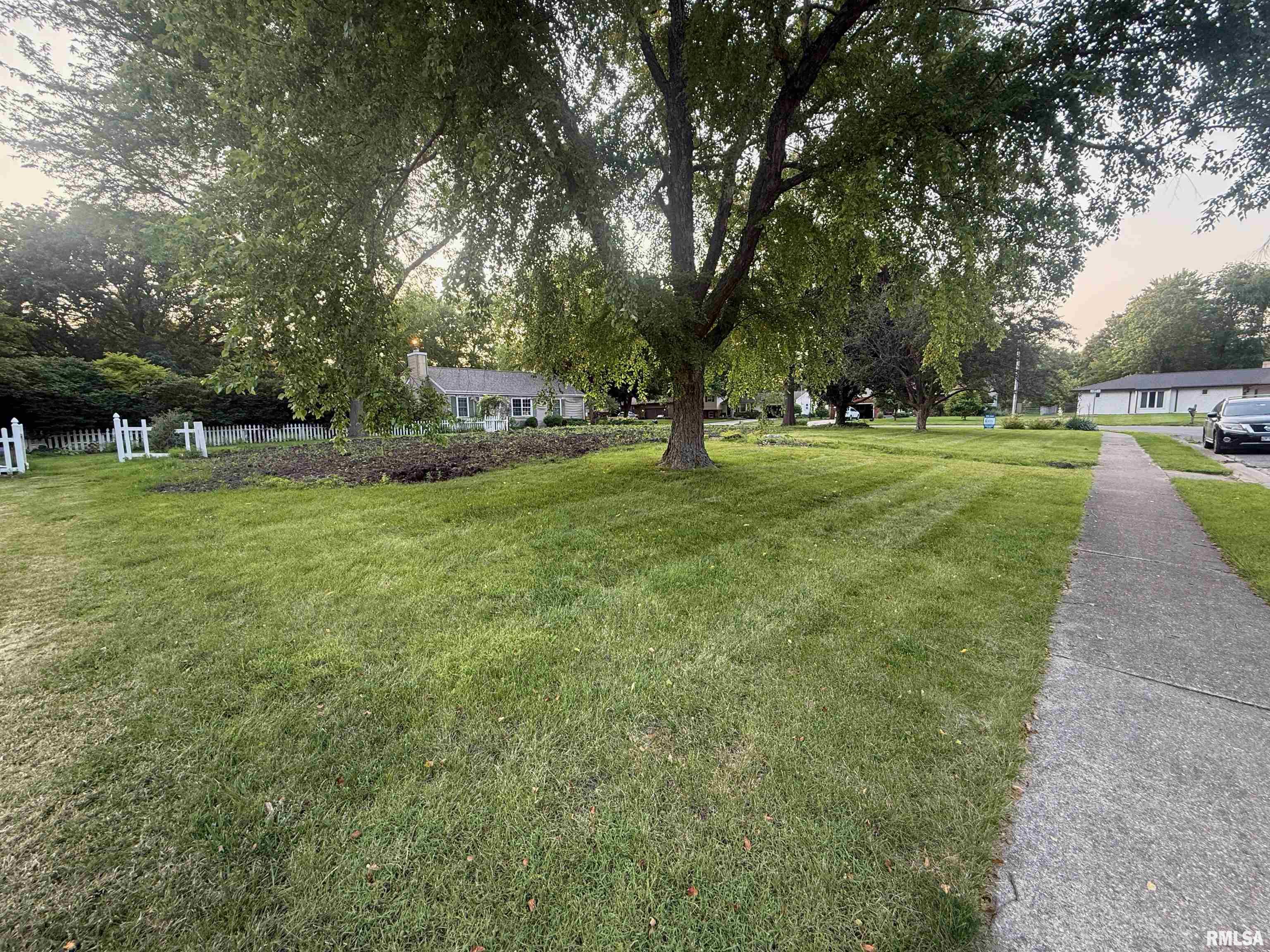 301 Casson Street, Williamsville, Illinois image 3