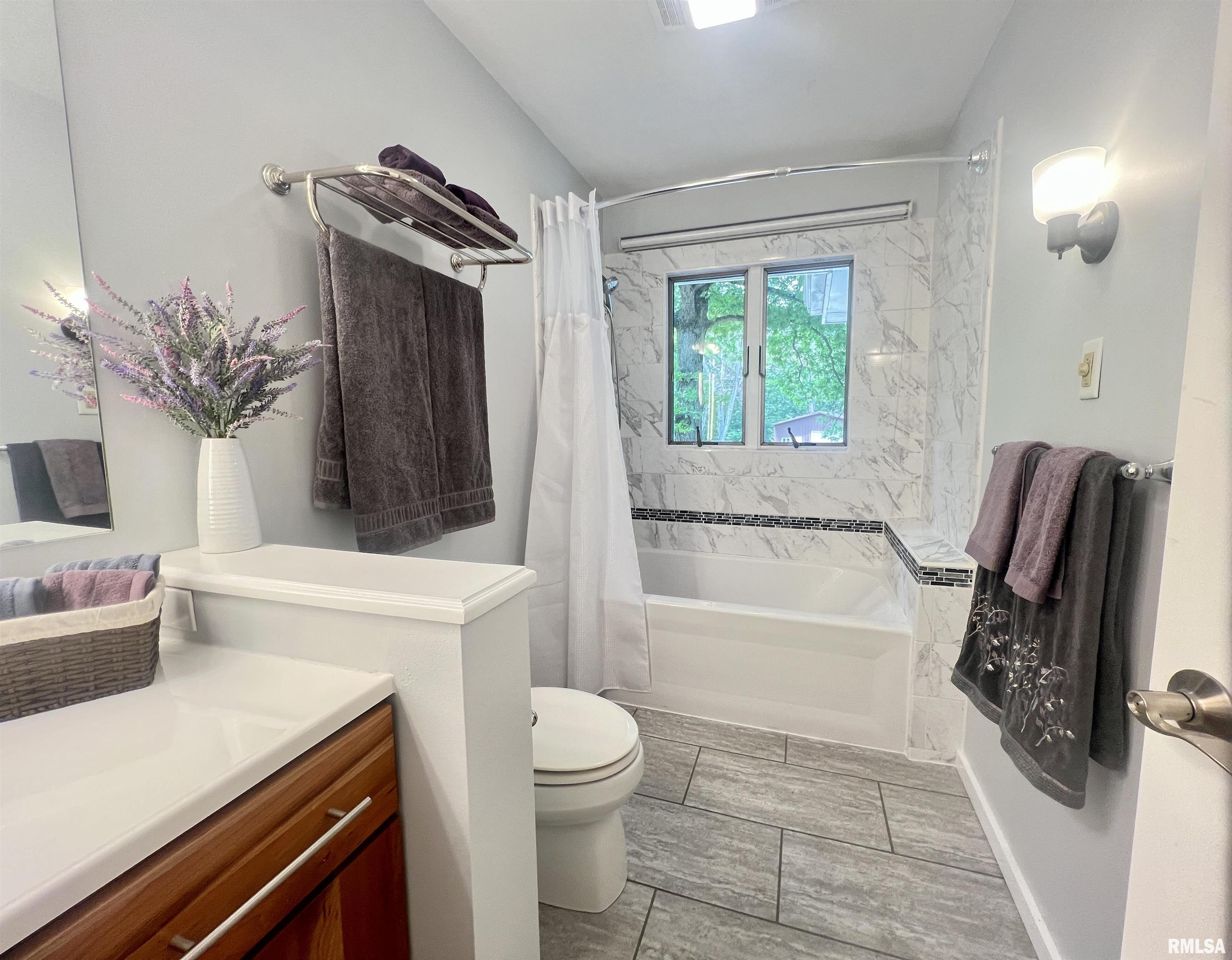 283 Old Germantown Road, East Peoria, Illinois image 29