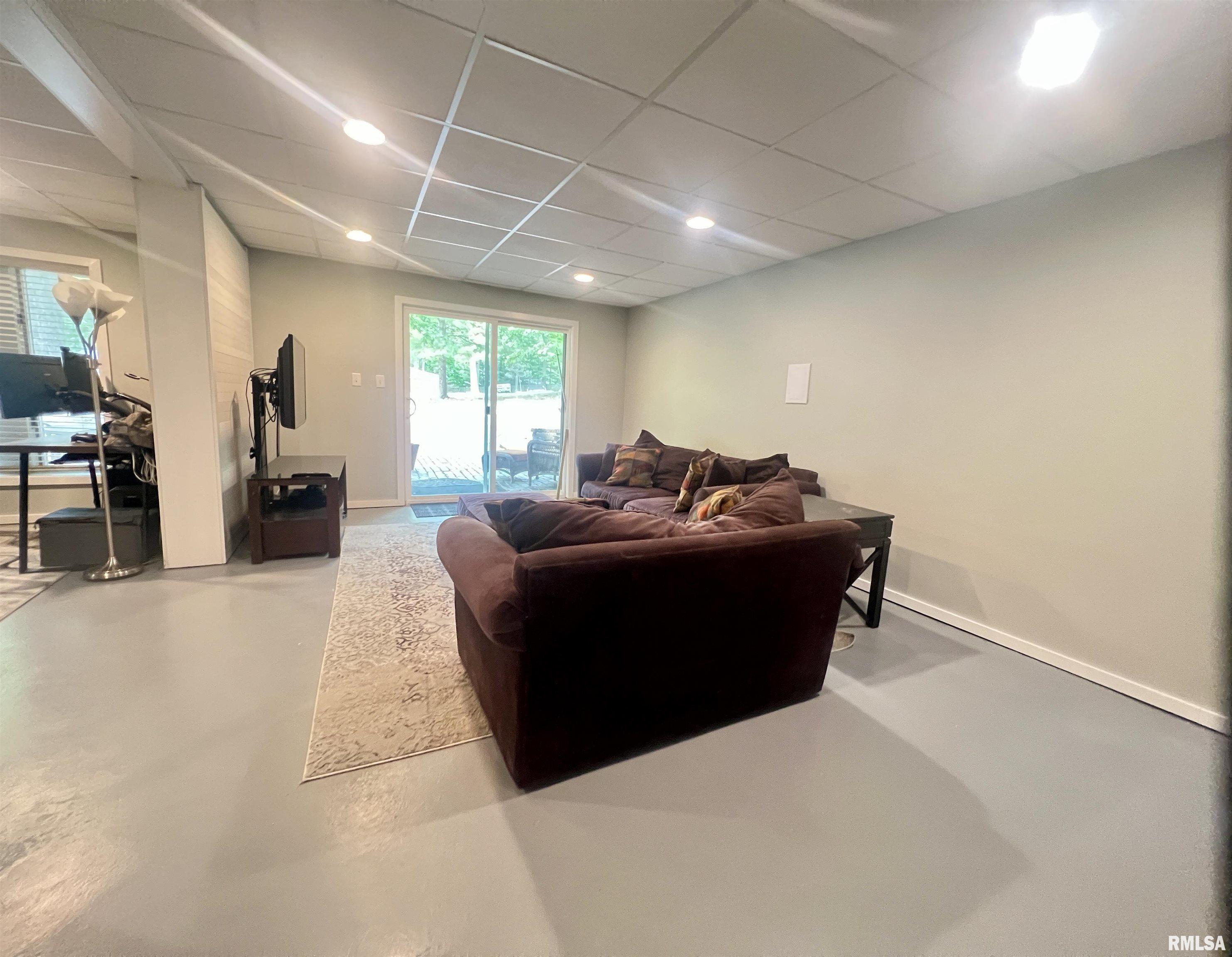 283 Old Germantown Road, East Peoria, Illinois image 34