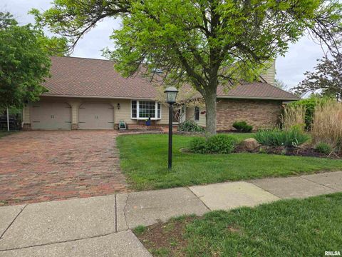 Photo of 9 CHRISENDALE Lane, Washington, IL 61571 (MLS # PA1266019)