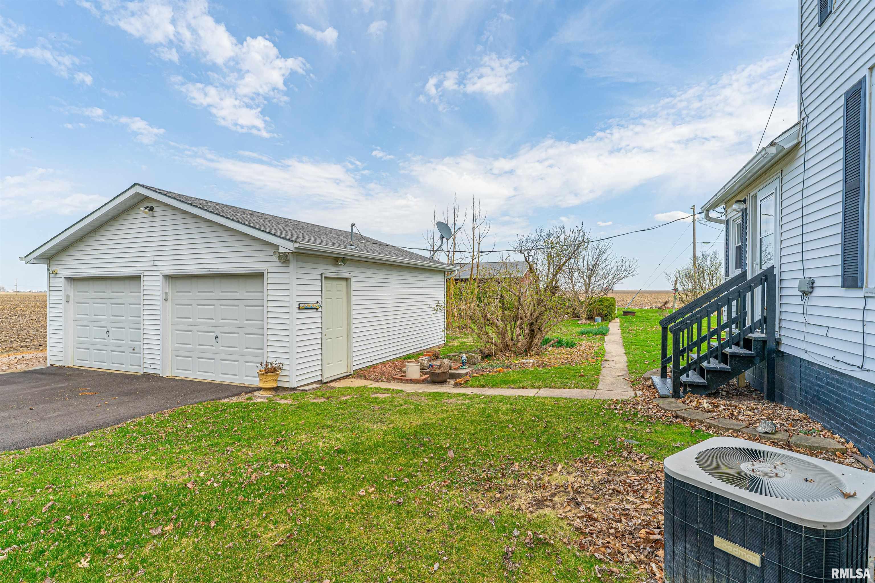 1568 N Walnut Street, Beason, Illinois image 24