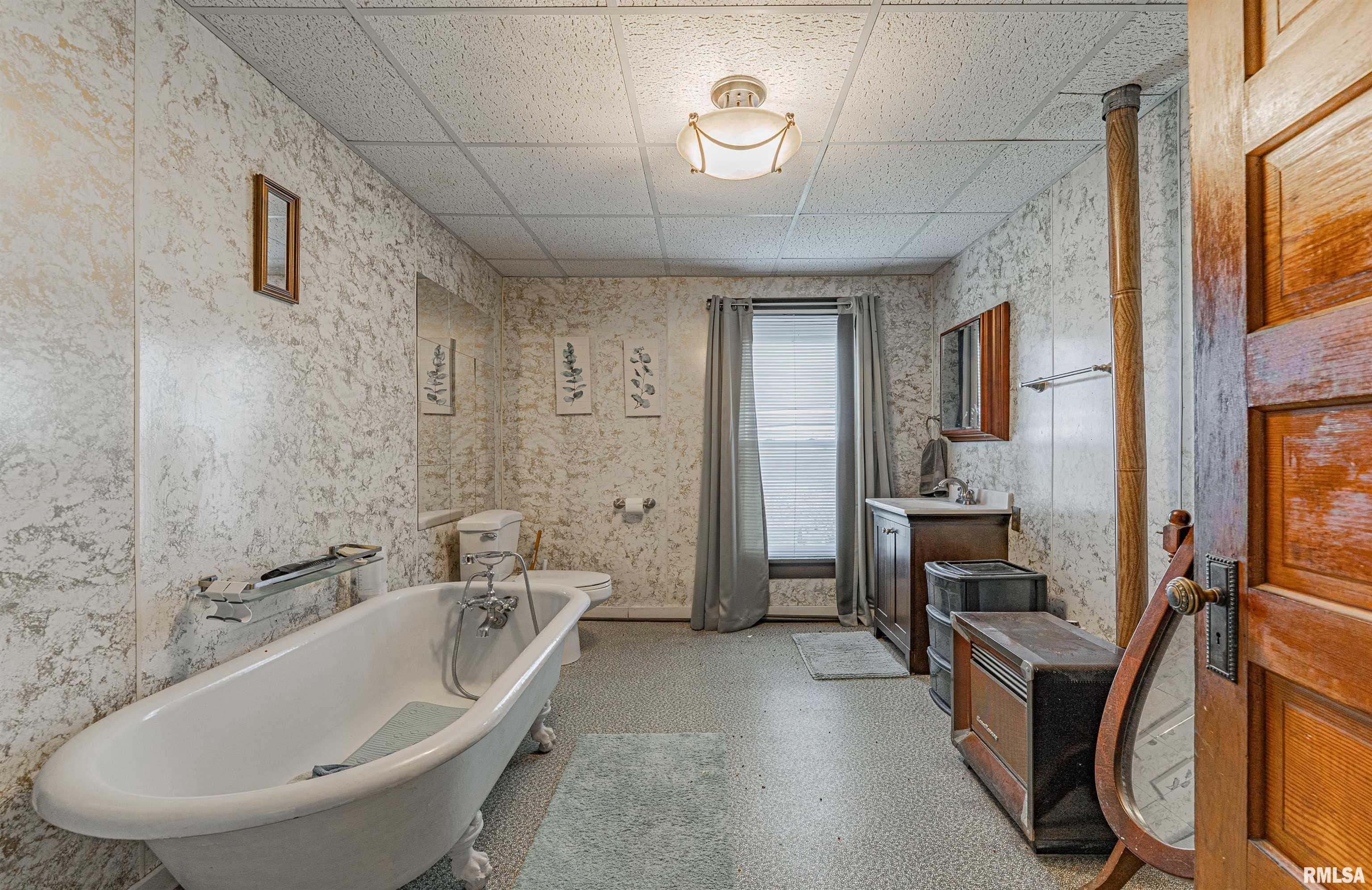 1568 N Walnut Street, Beason, Illinois image 19