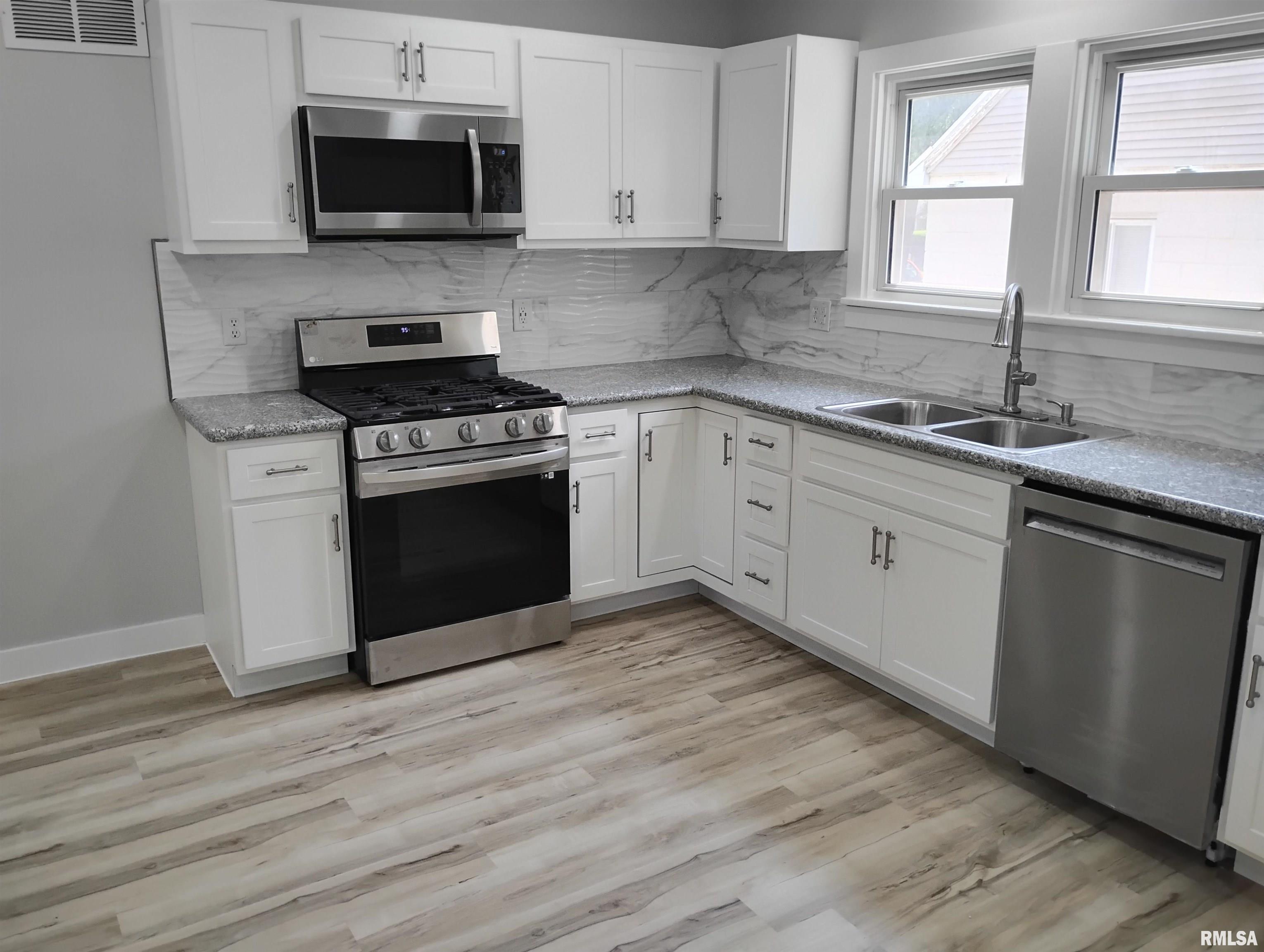 1409 N Stever Avenue, West Peoria, Illinois image 2