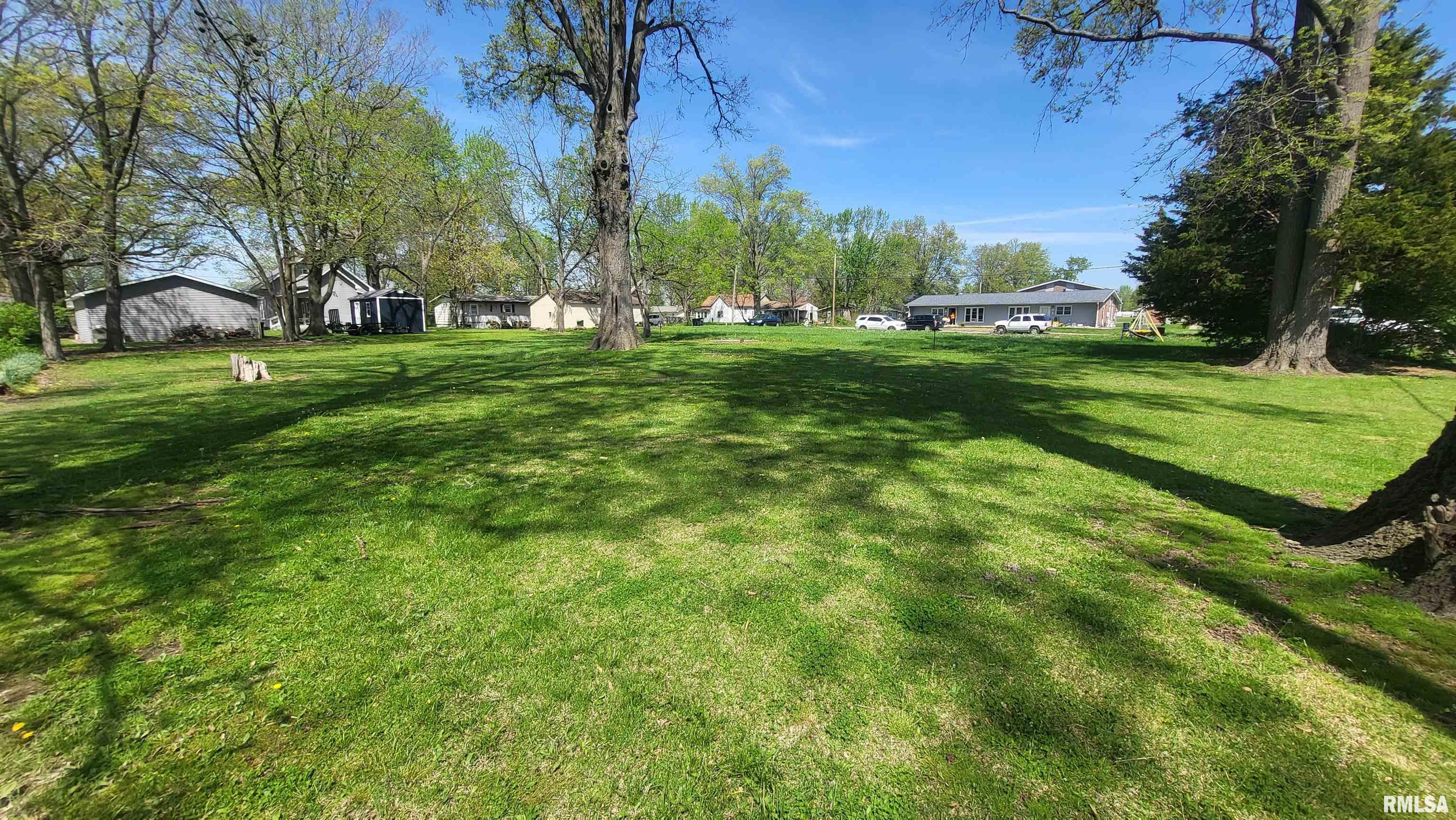 1021 N Dawley Street, Salem, Illinois image 3