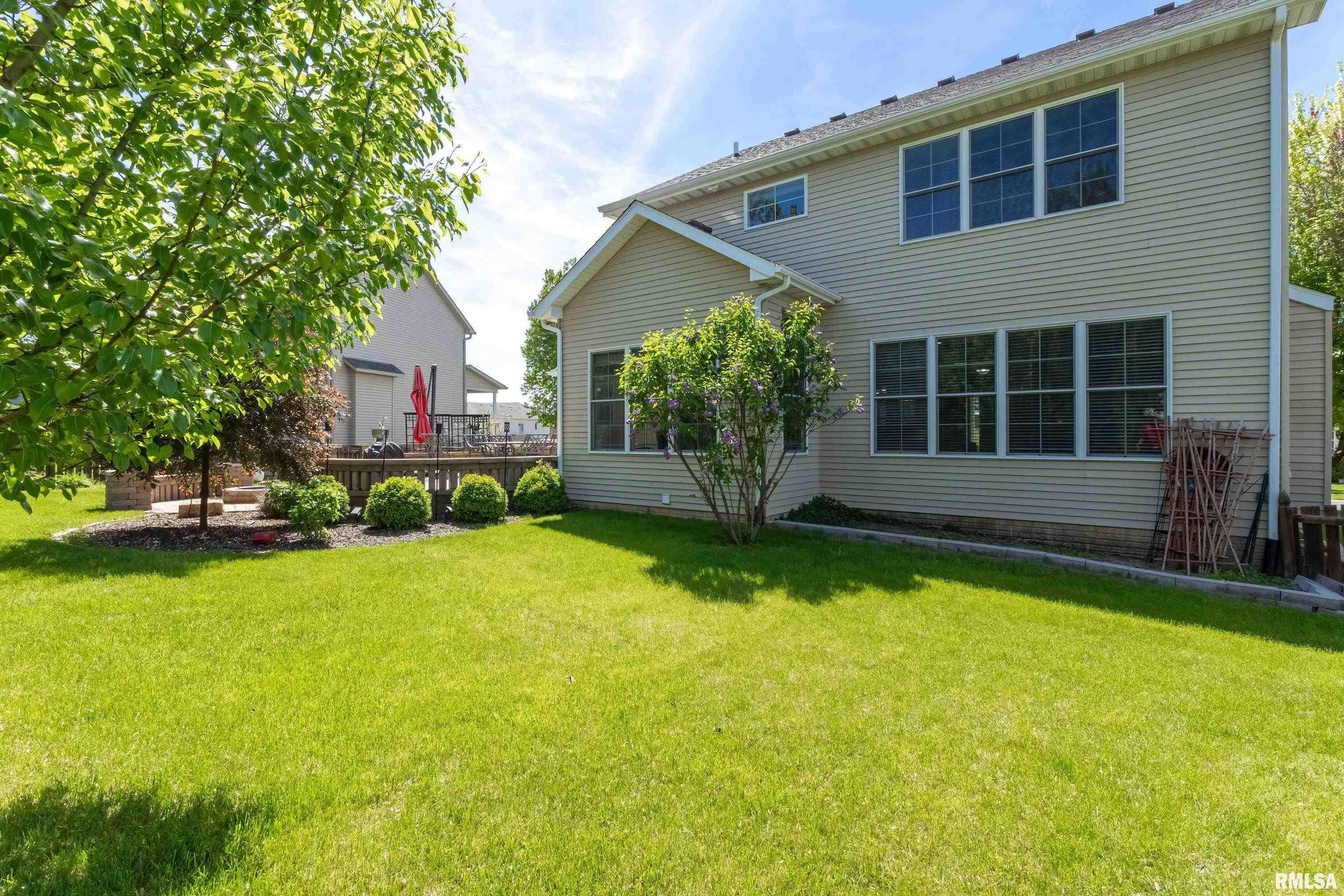 3077 Marynoel Avenue, Bettendorf, Iowa image 33