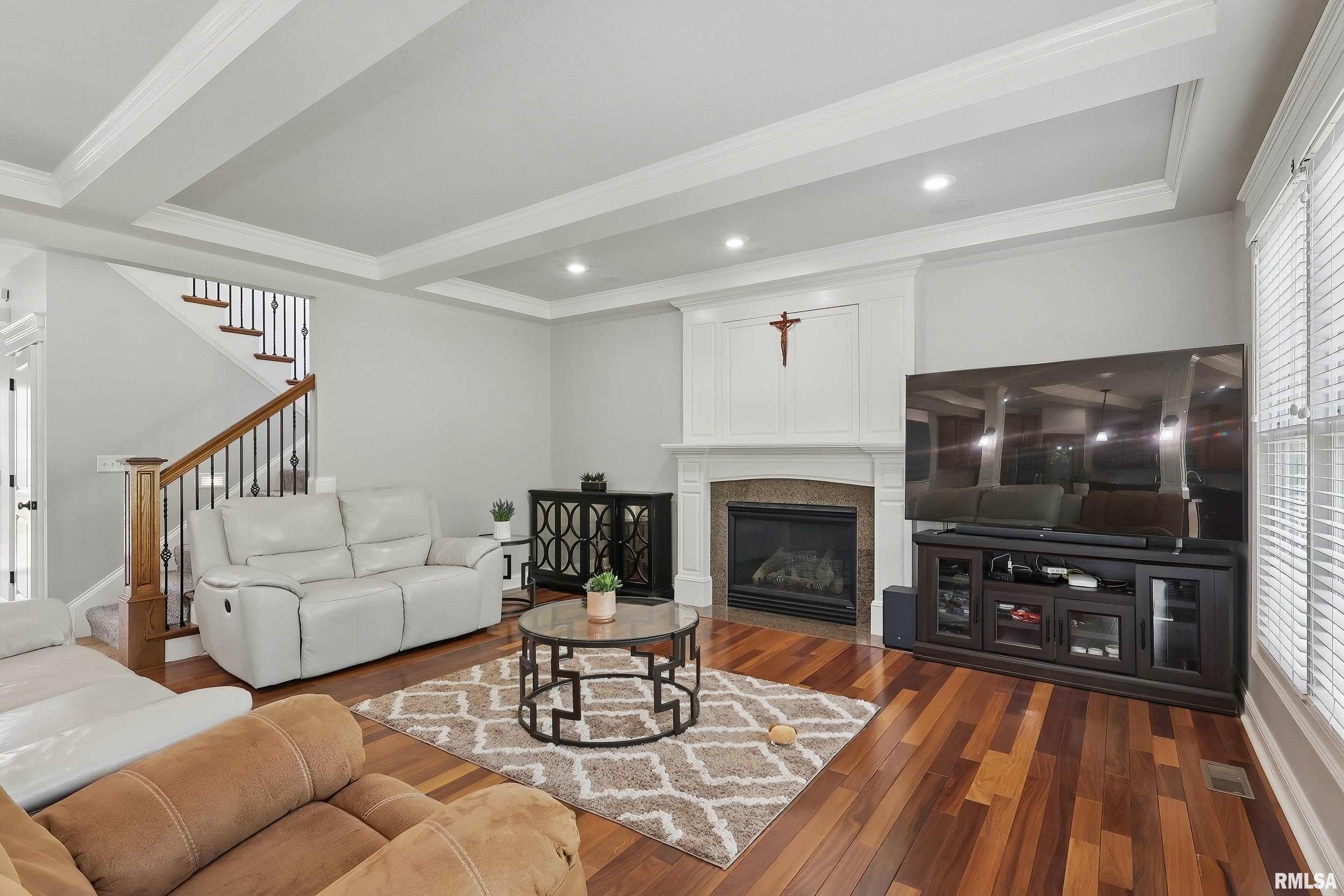 3077 Marynoel Avenue, Bettendorf, Iowa image 9