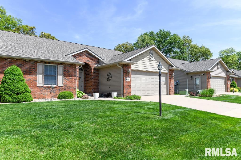 1029 W Tall Oaks Court, Bartonville, Illinois image 1