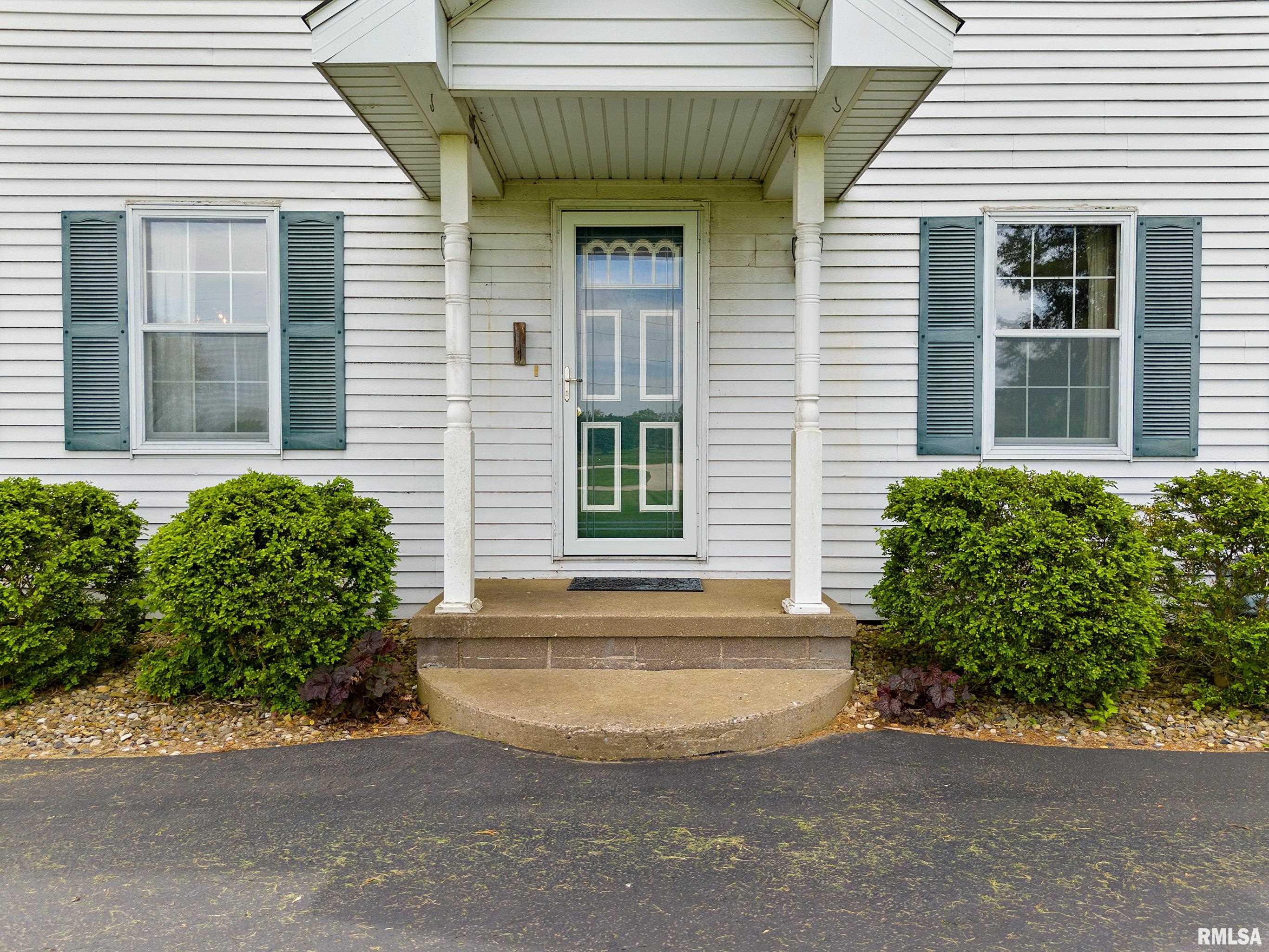 15 Beaver Creek Drive, East Peoria, Illinois image 3