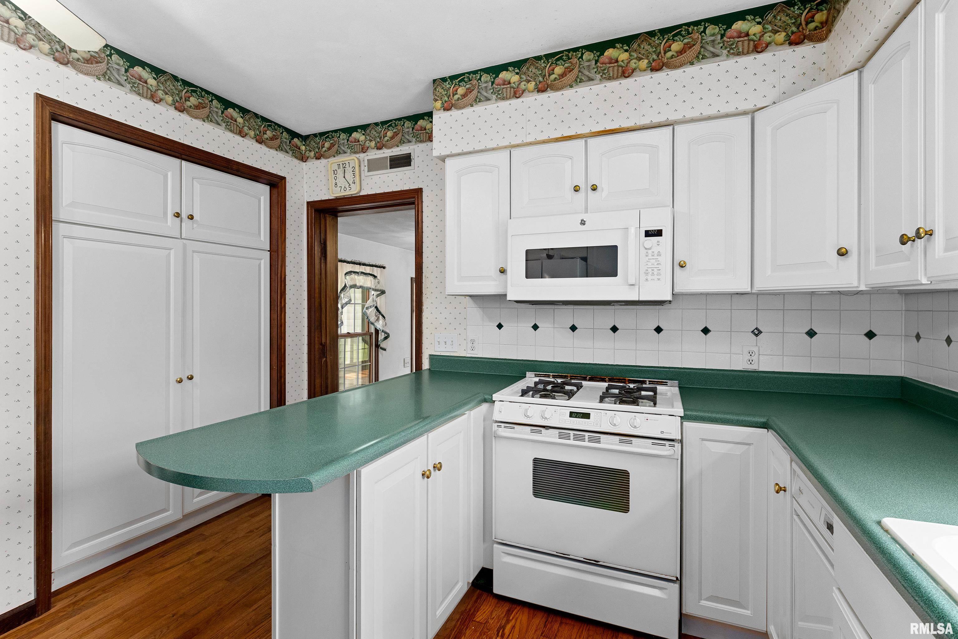 15 Beaver Creek Drive, East Peoria, Illinois image 32