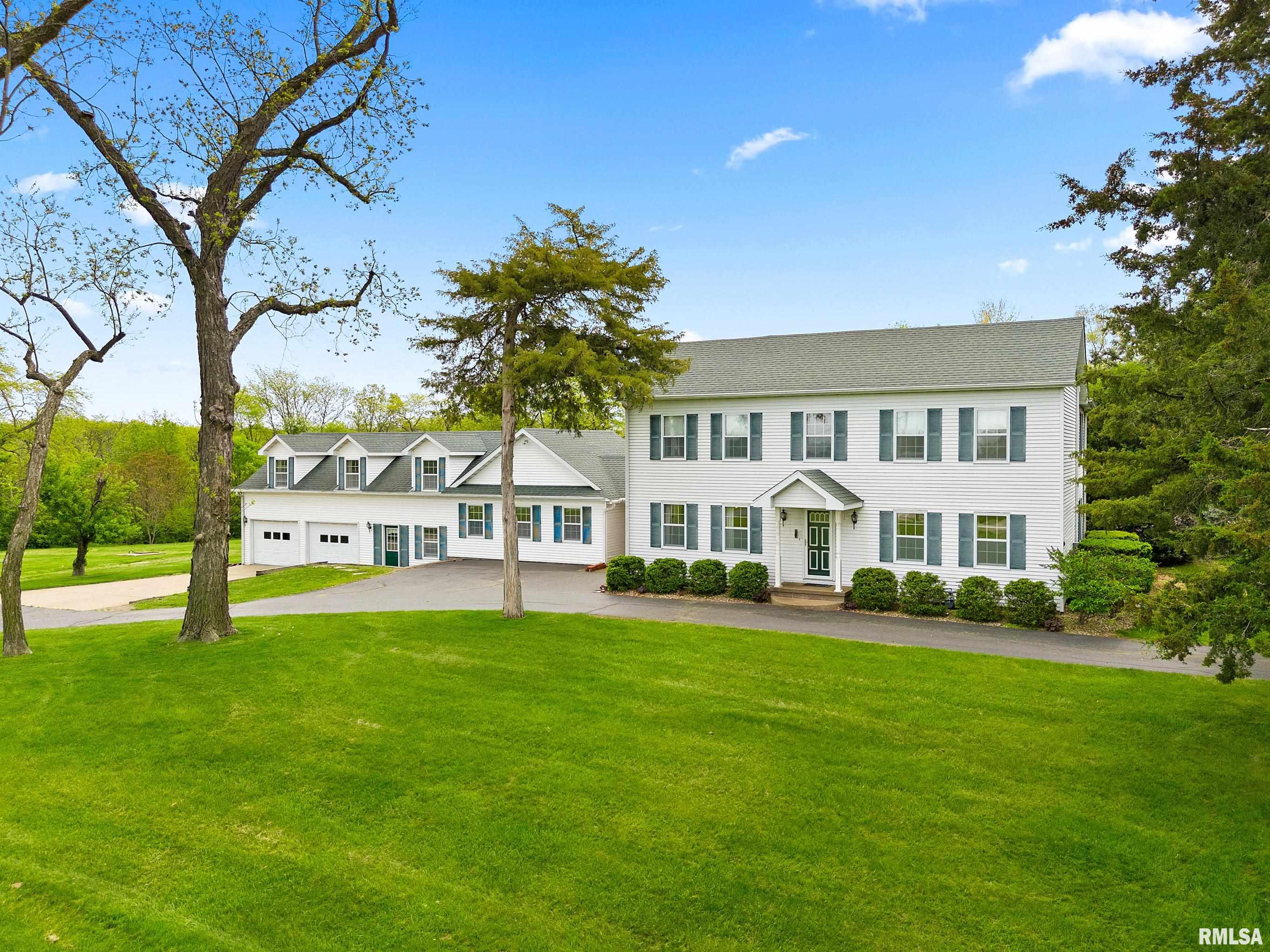 15 Beaver Creek Drive, East Peoria, Illinois image 2