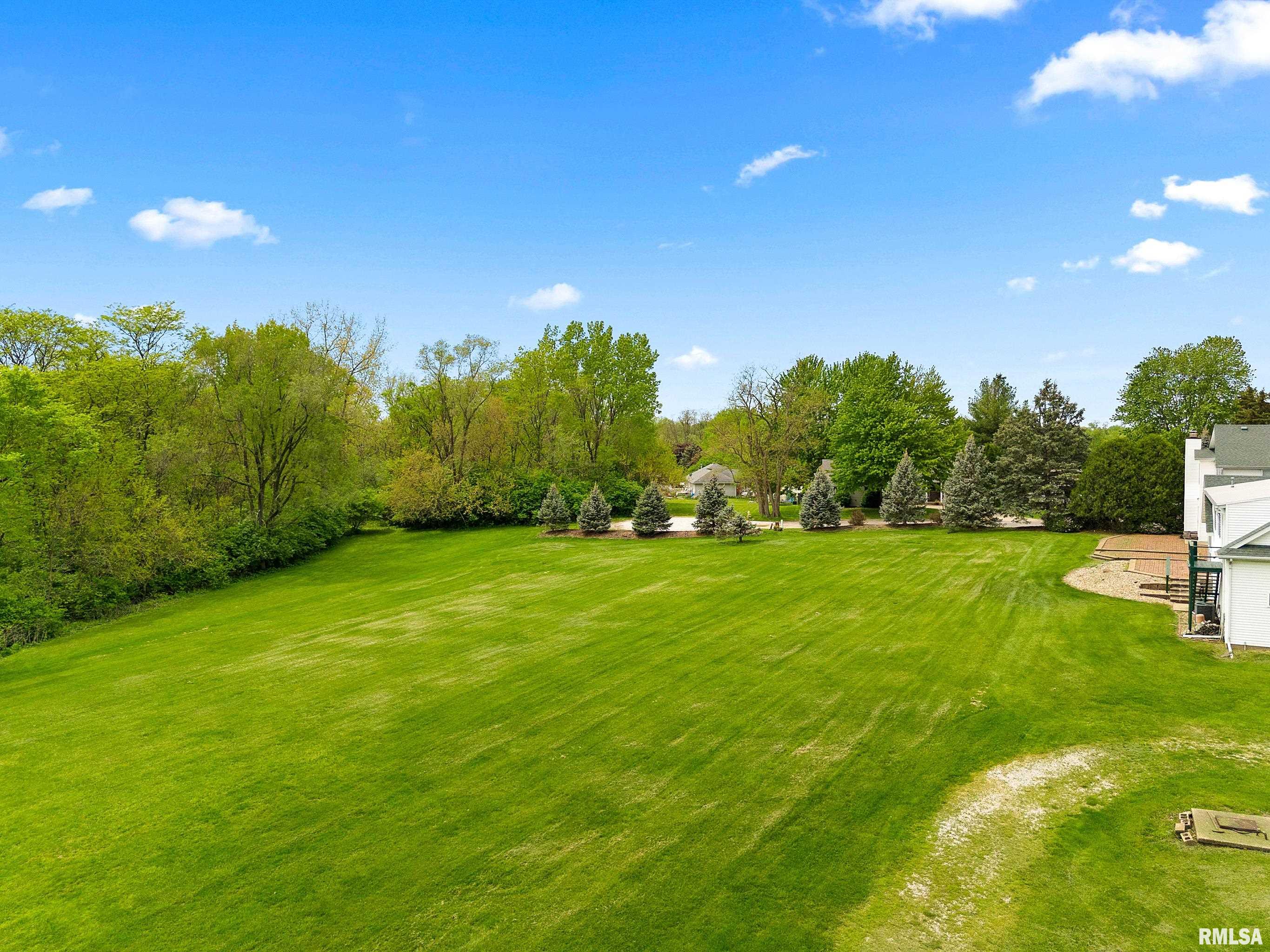 15 Beaver Creek Drive, East Peoria, Illinois image 9