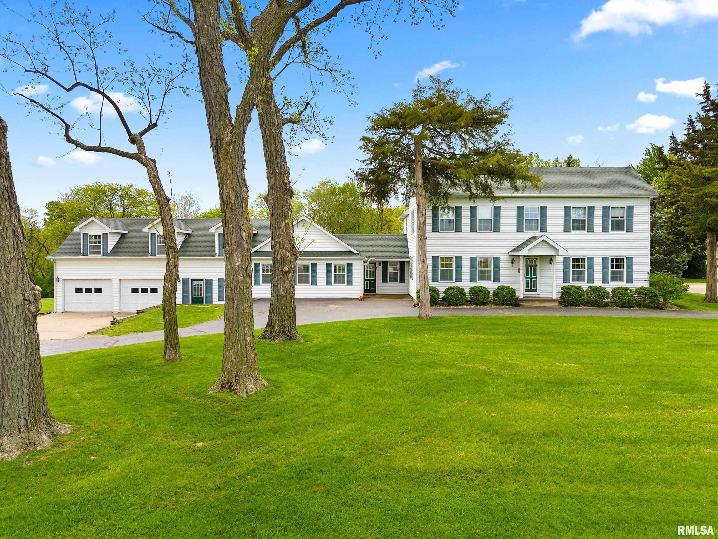 15 Beaver Creek Drive, East Peoria, Illinois image 1