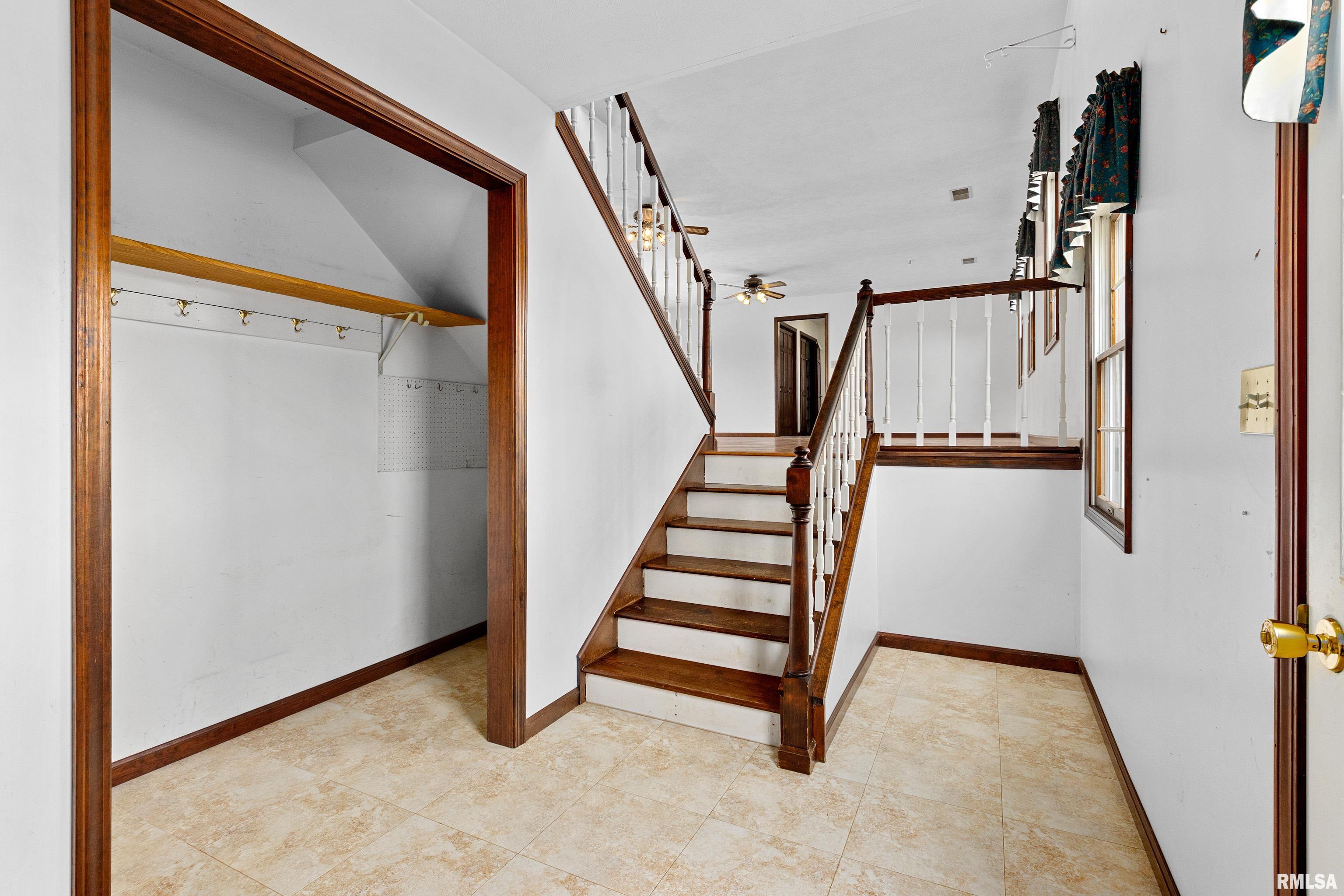 15 Beaver Creek Drive, East Peoria, Illinois image 42