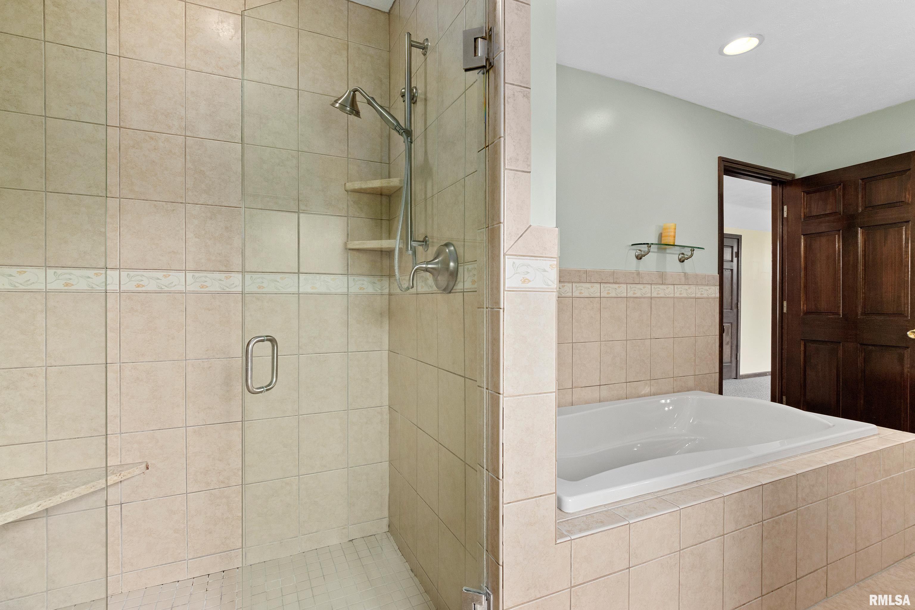 15 Beaver Creek Drive, East Peoria, Illinois image 50