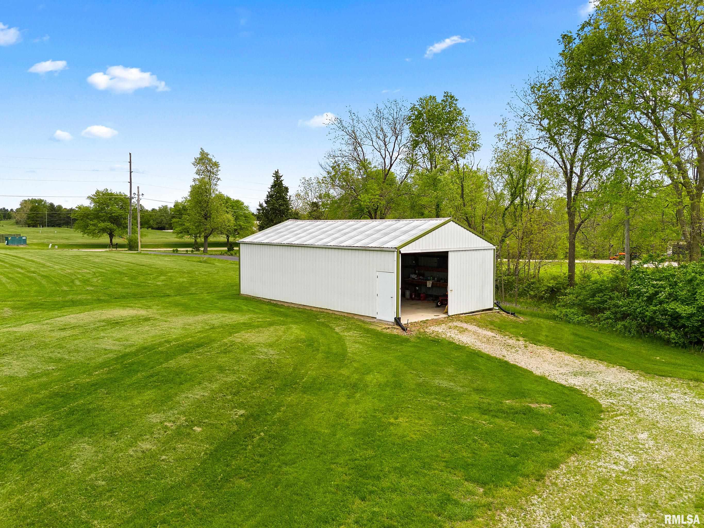 15 Beaver Creek Drive, East Peoria, Illinois image 8