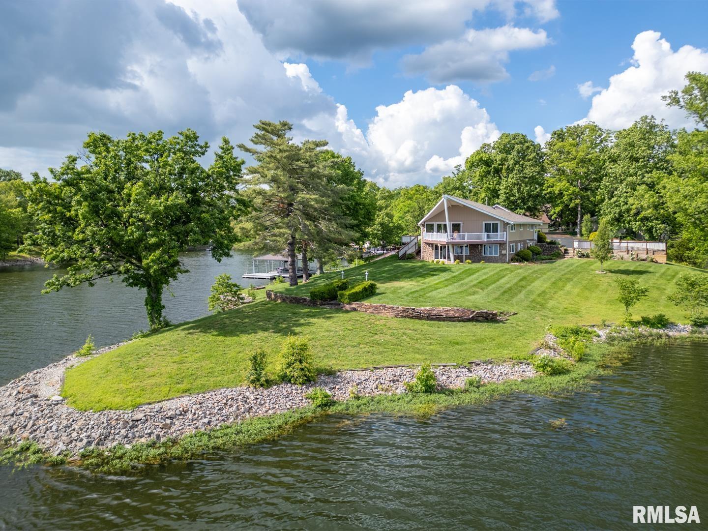 12687 N Shoreland Drive, Marion, Illinois image 5