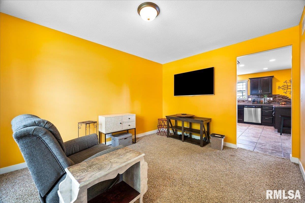 1316 River Birch Drive, Chillicothe, Illinois image 8