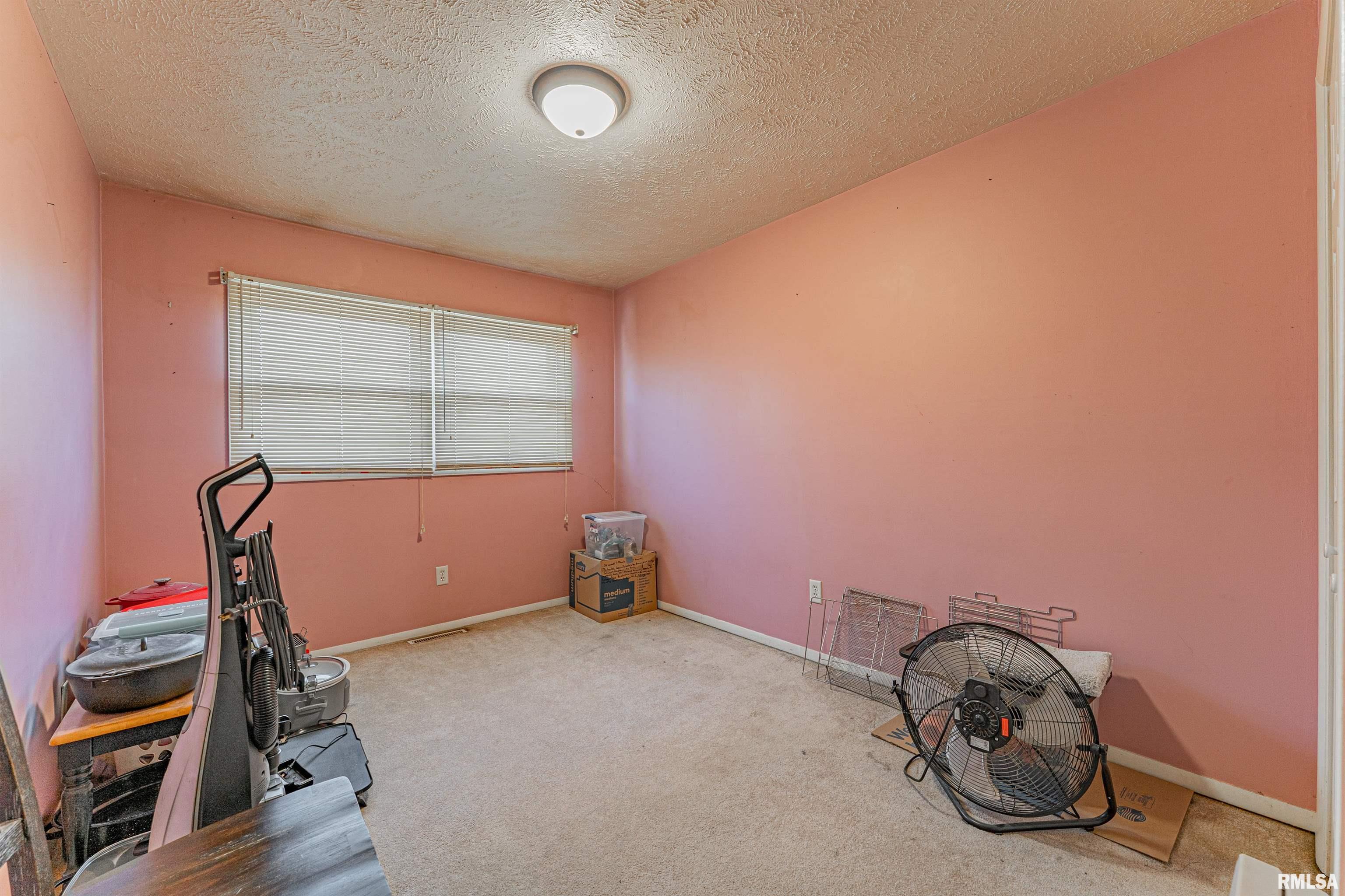 2516 E Washington Street #F, Bloomington, Illinois image 13