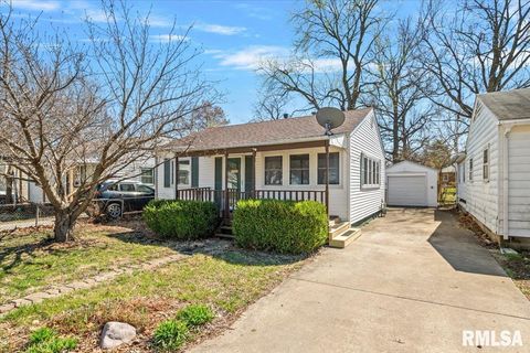 Homes For Sale - 2352 E Keys Avenue<br/> Sangamon County, Springfield, IL 62702