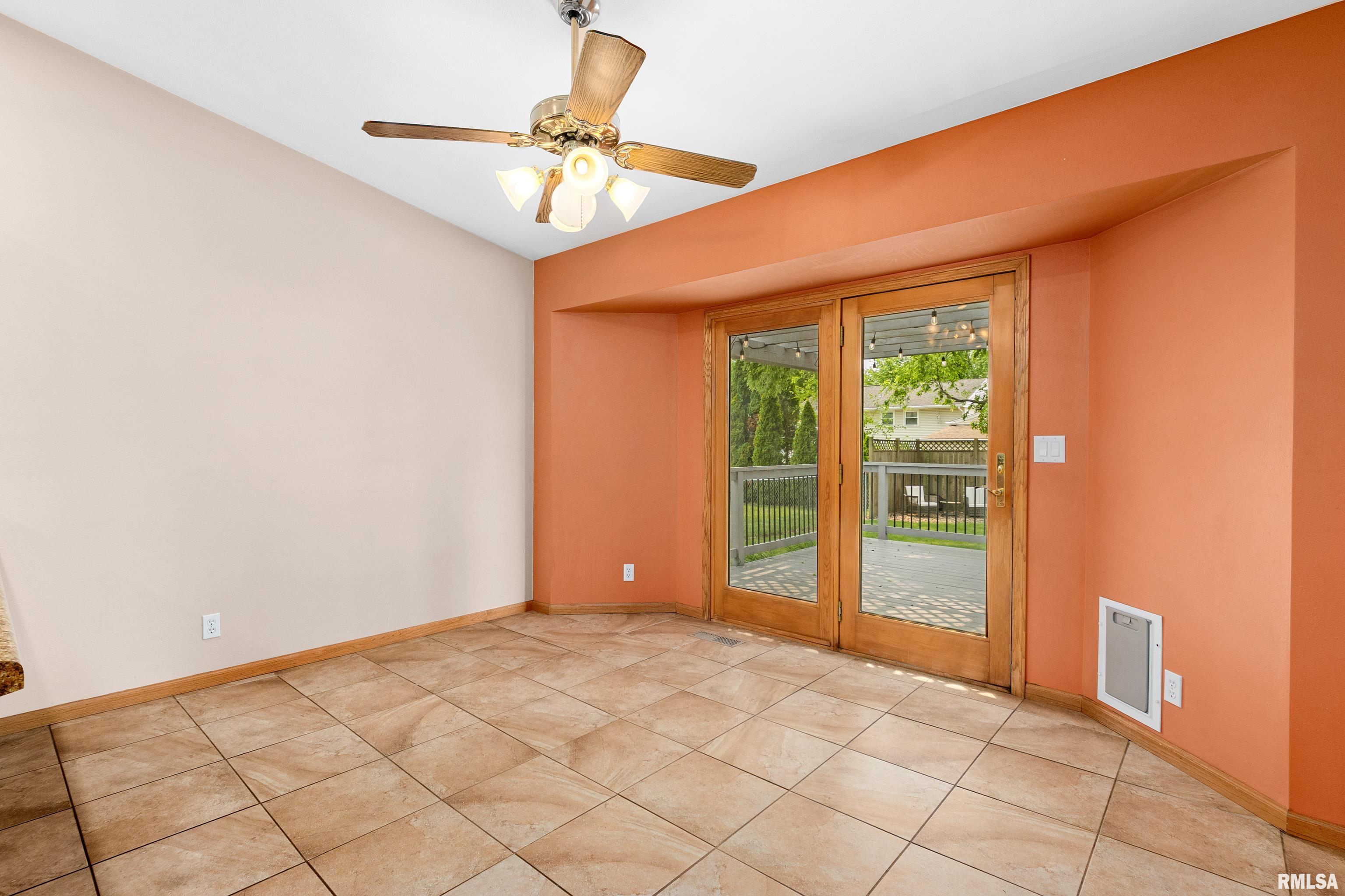 2106 Marigold Drive, Pekin, Illinois image 14