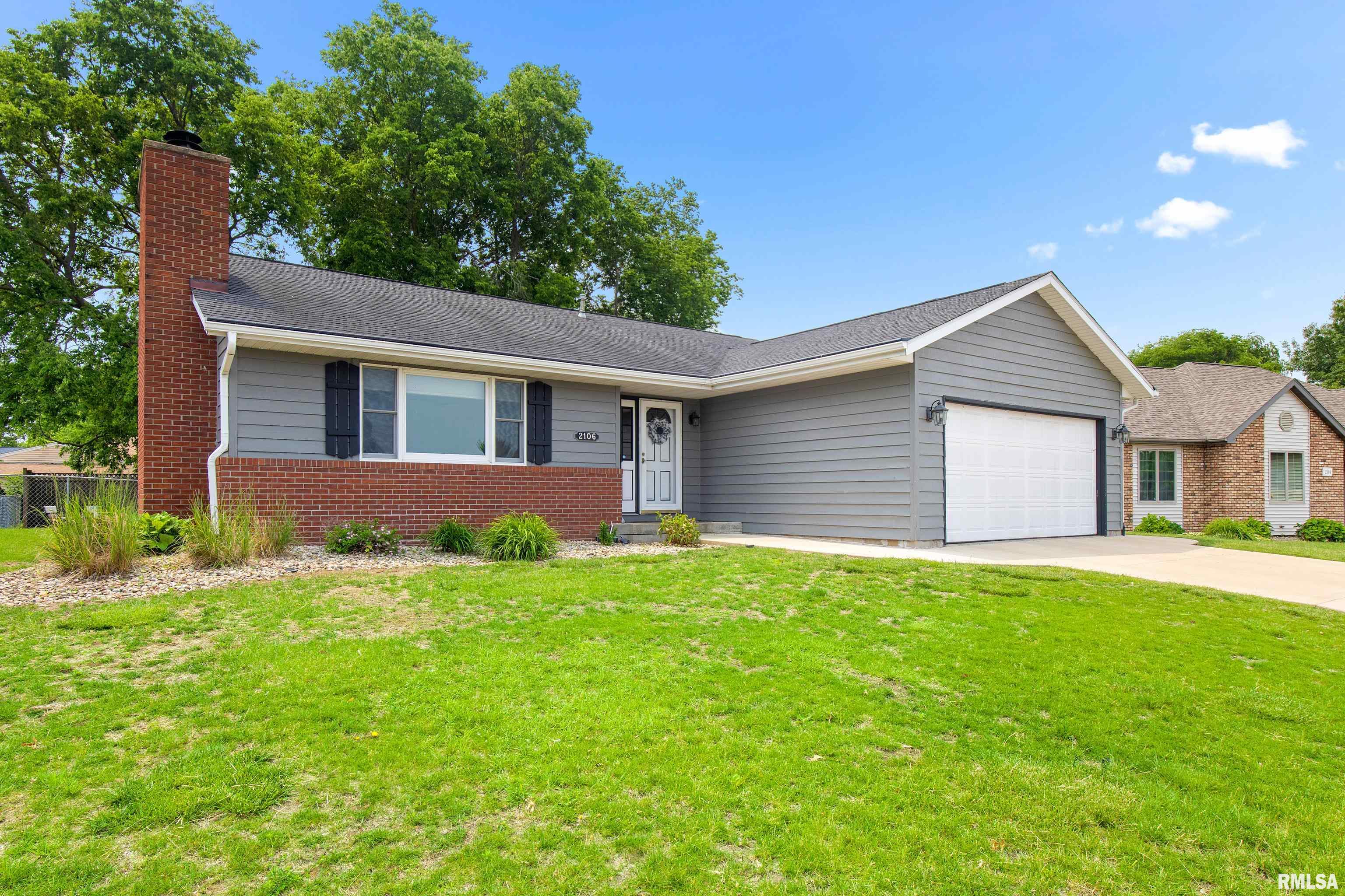 2106 Marigold Drive, Pekin, Illinois image 3