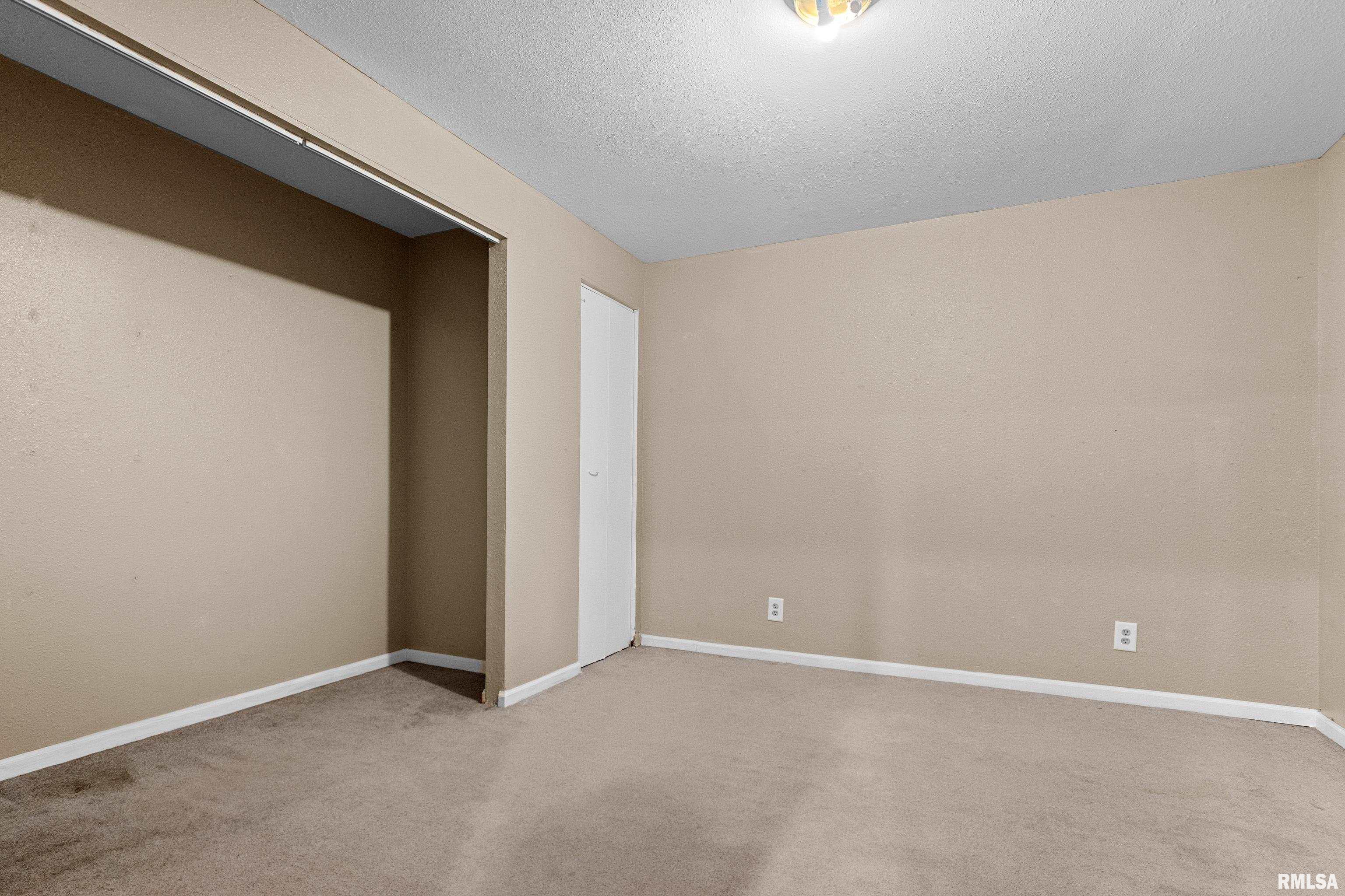 2106 Marigold Drive, Pekin, Illinois image 28