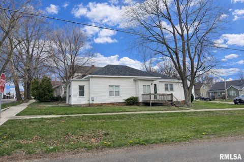 Photo of 135 E MAIN Street, Mt. Sterling, IL 62353 (MLS # CA1042774)