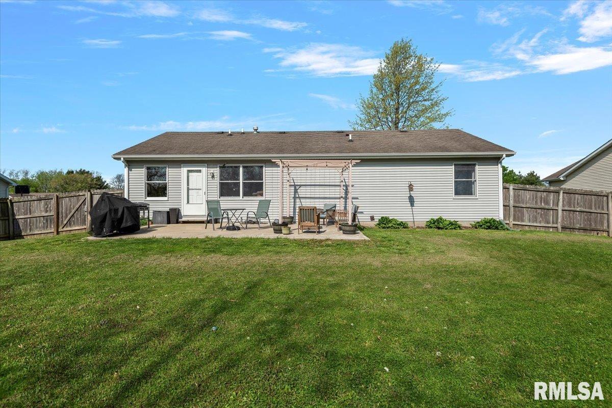 504 N Bitterroot Drive, Athens, Illinois image 28