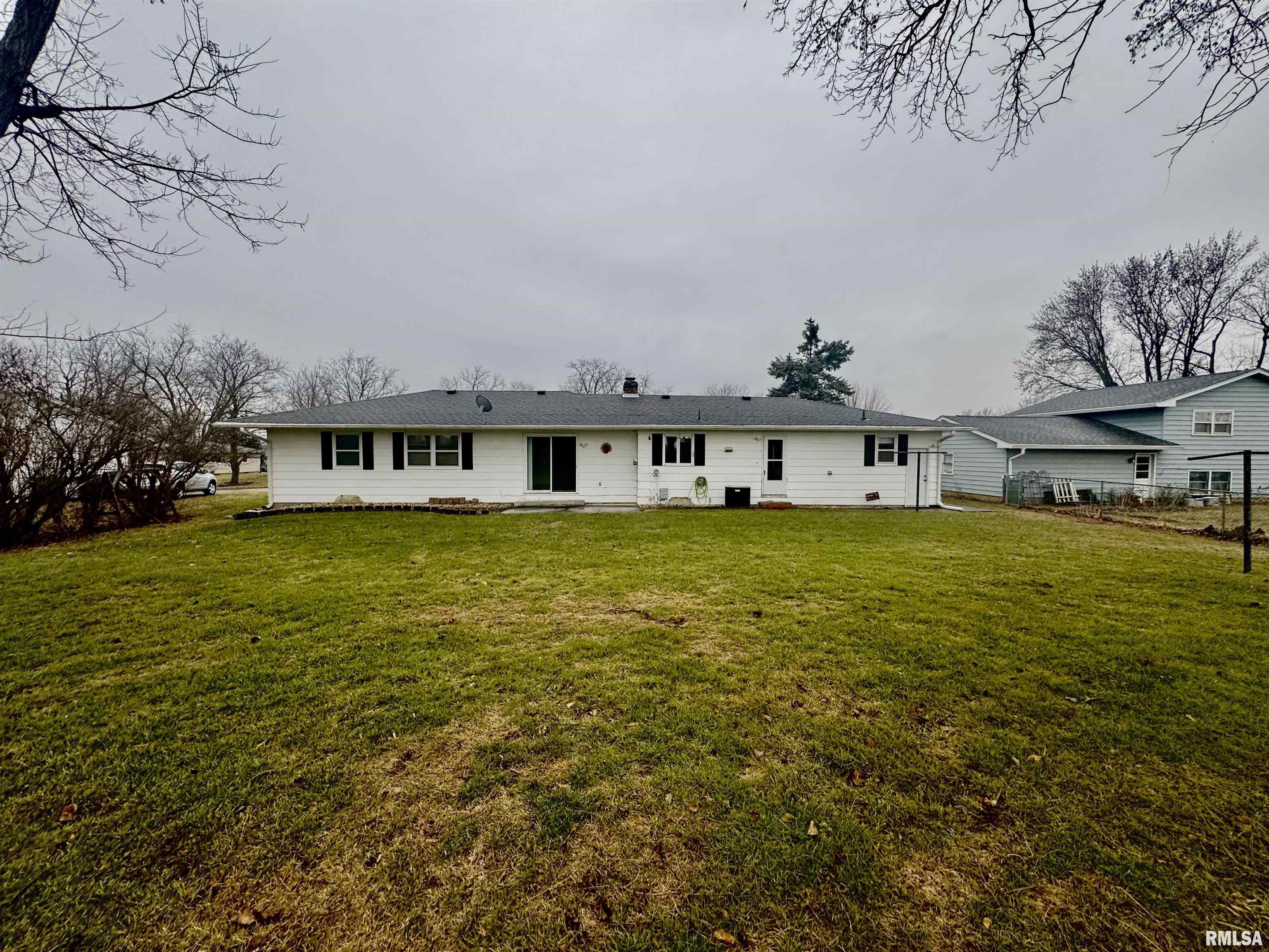 540 Scenic Drive, Clinton, Iowa image 28