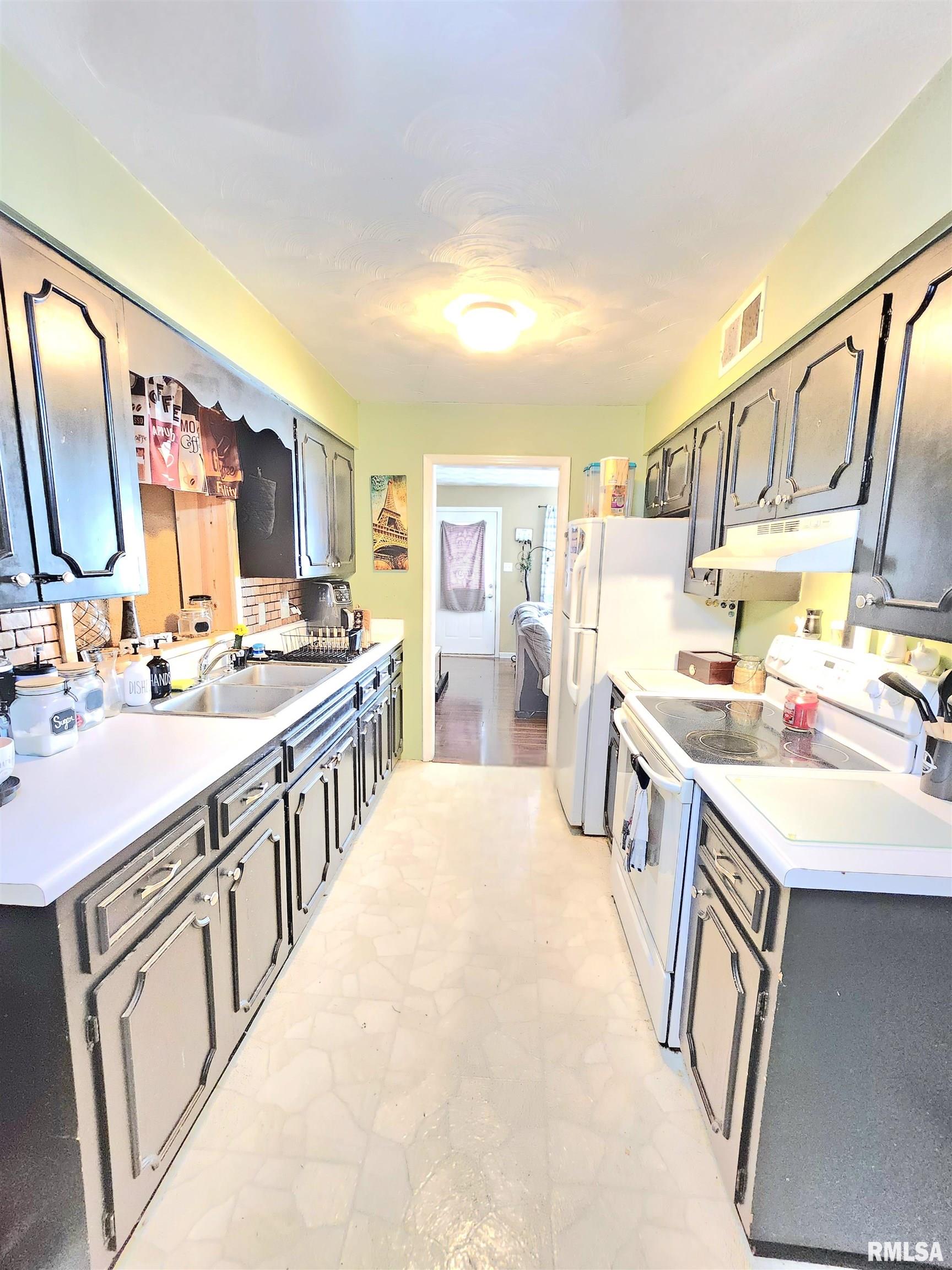 405 Bainbridge Road, Marion, Illinois image 24