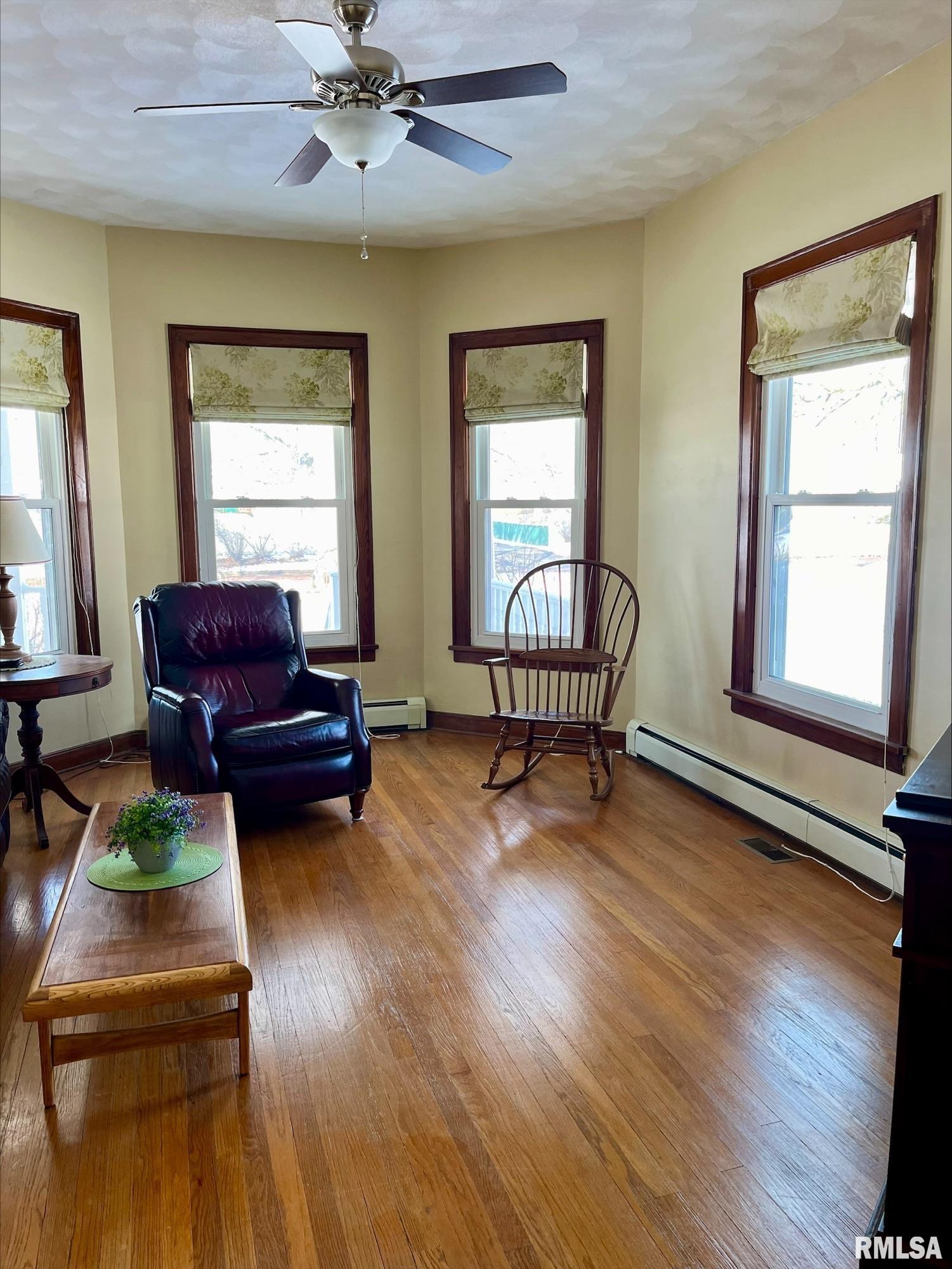 325 Division Street, Galesburg, Illinois image 16