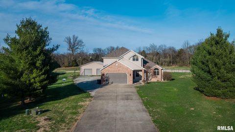 Homes For Sale - 1615 Posey Street<br/> Williamson County, Marion, IL 62959