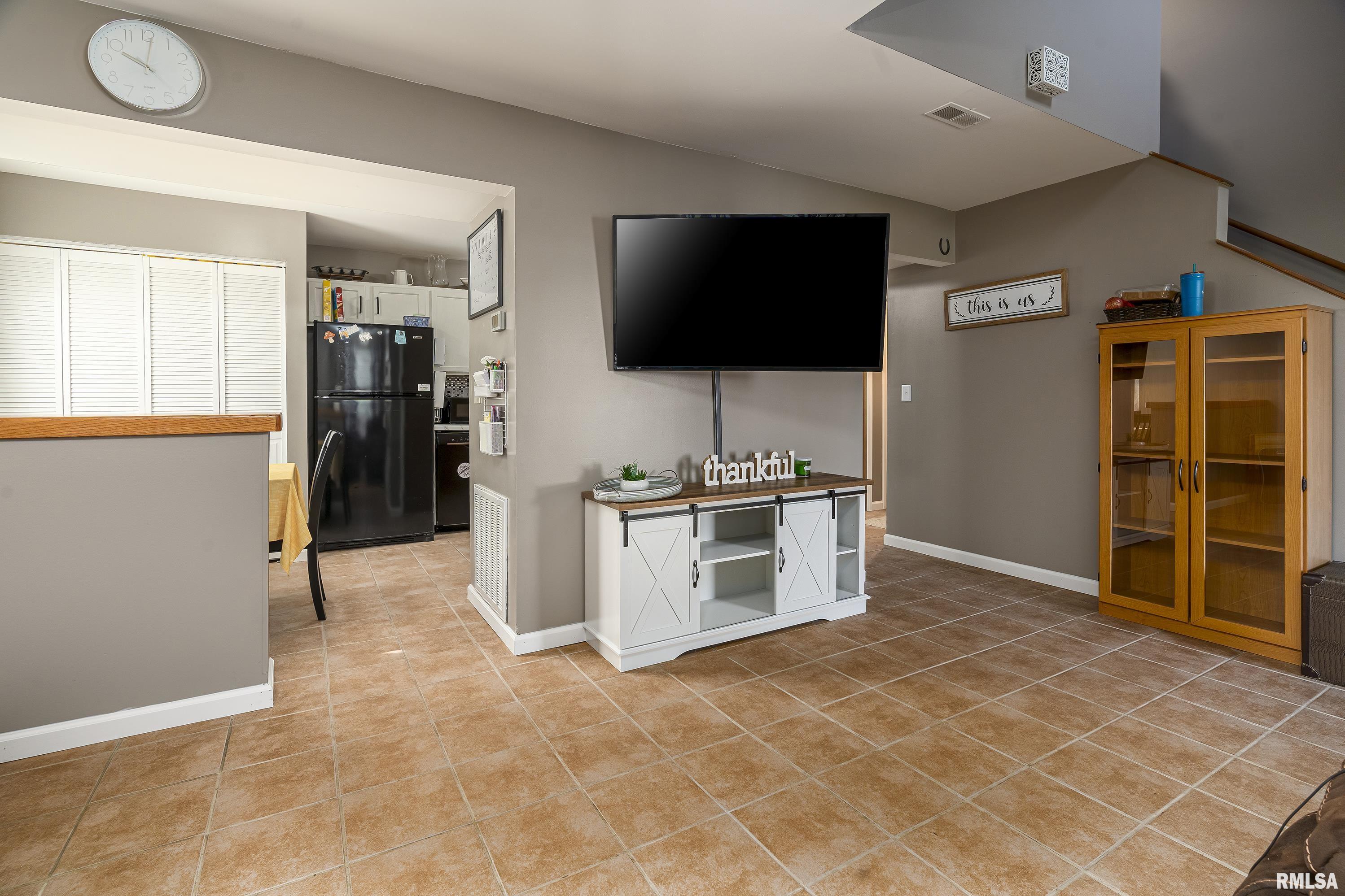1395 N Cypress Drive, Carbondale, Illinois image 7