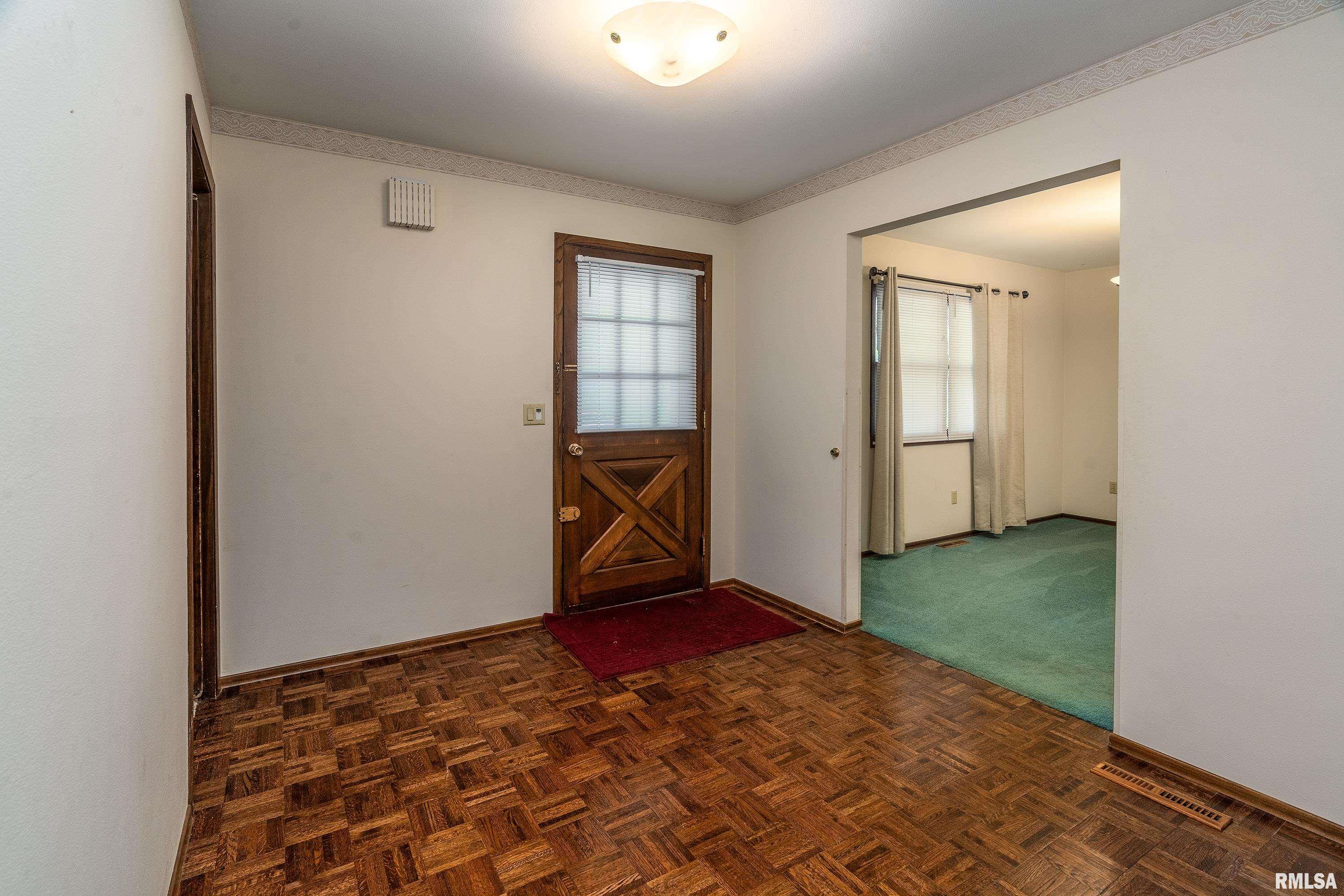 2605 W Sunset Drive, Carbondale, Illinois image 4