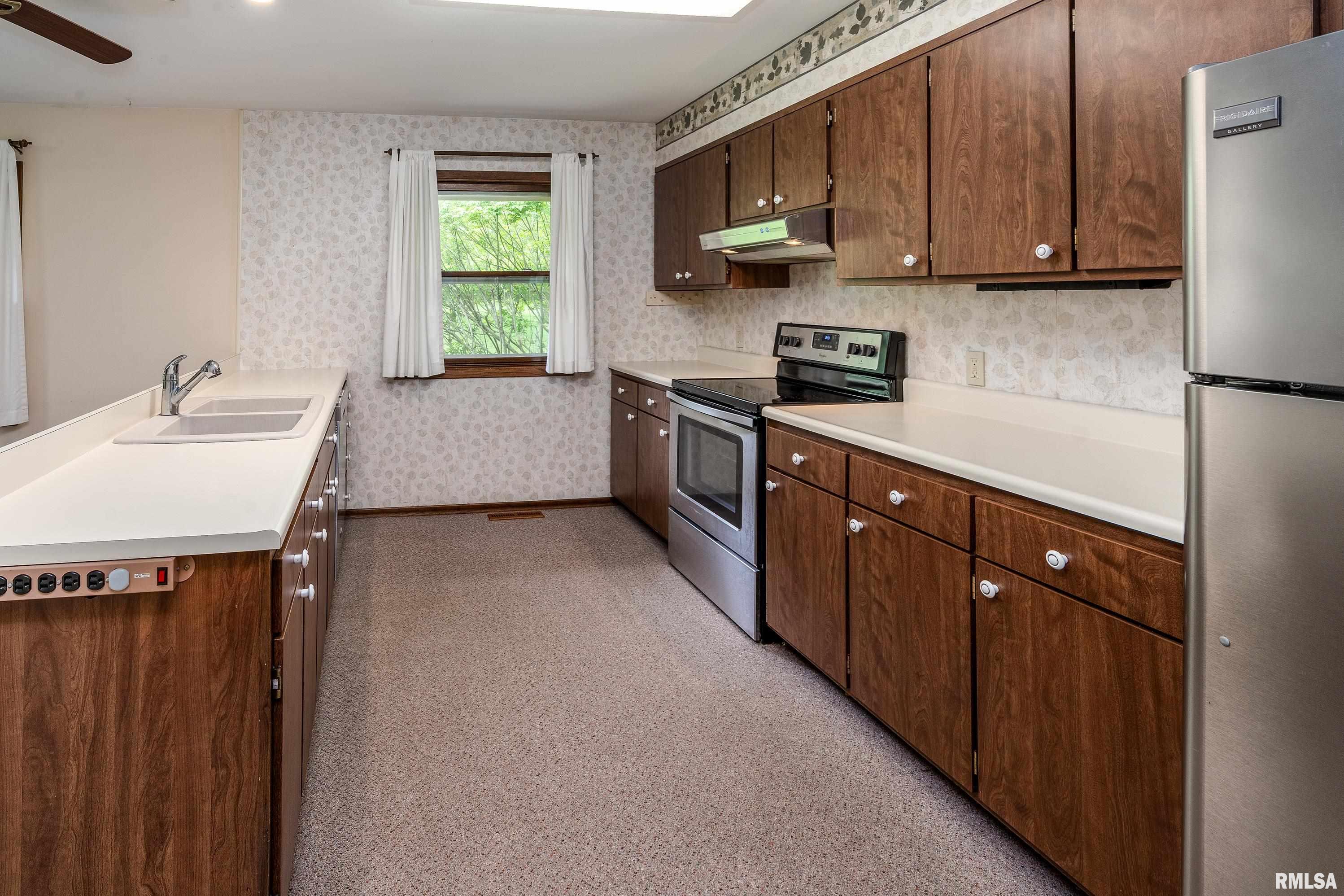 2605 W Sunset Drive, Carbondale, Illinois image 10
