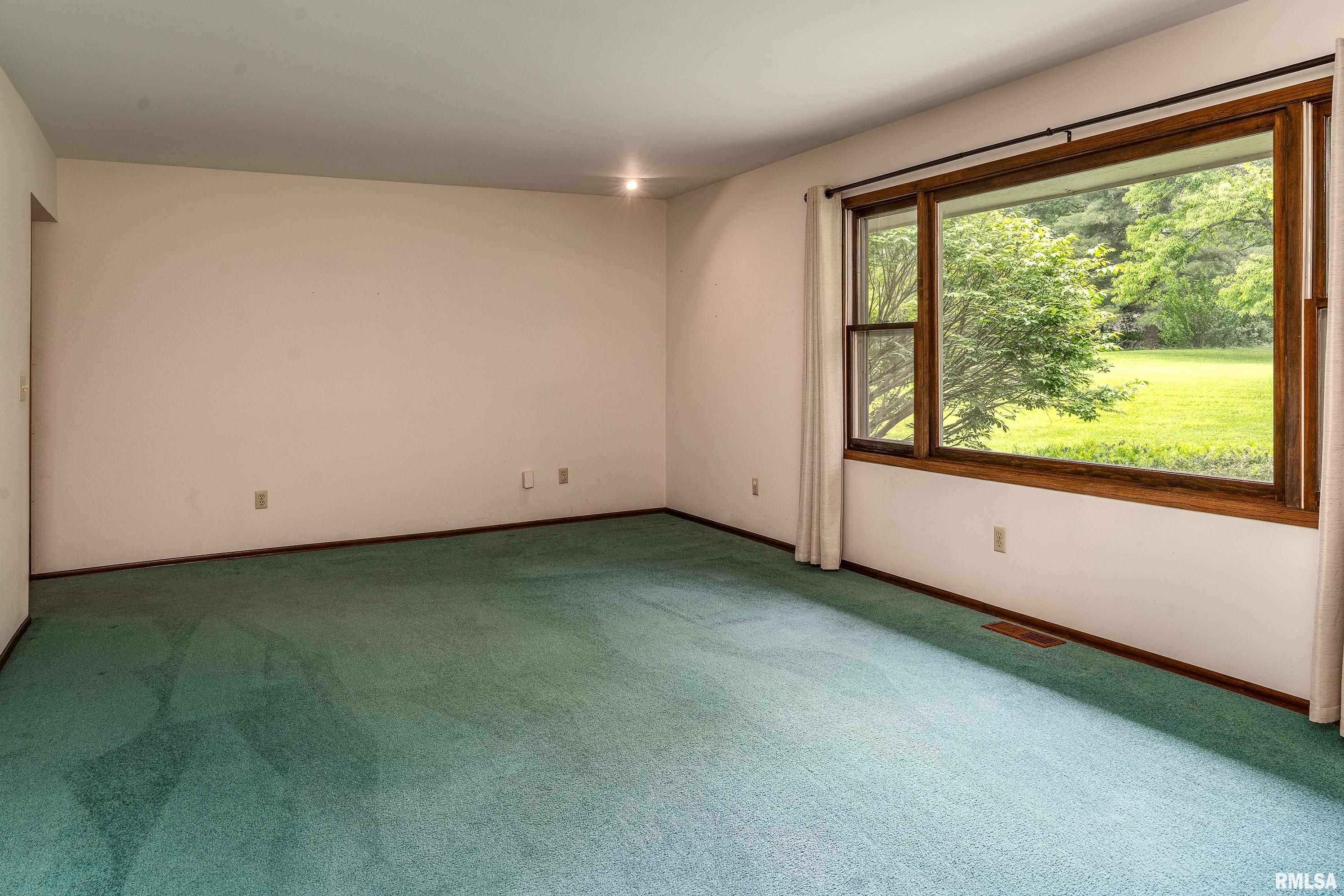 2605 W Sunset Drive, Carbondale, Illinois image 7