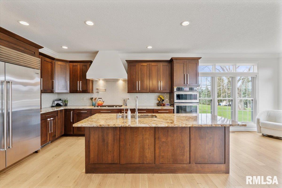 25058 189th Street, Bettendorf, Iowa image 23