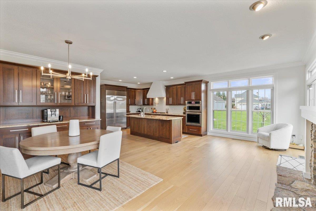 25058 189th Street, Bettendorf, Iowa image 32