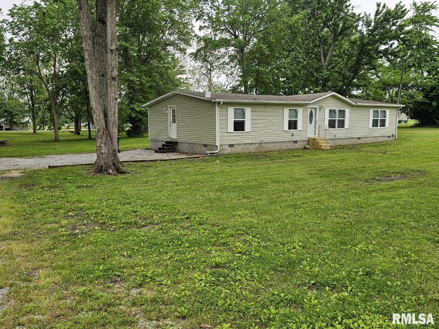901 W 4th Street, Bluford, Illinois image 7