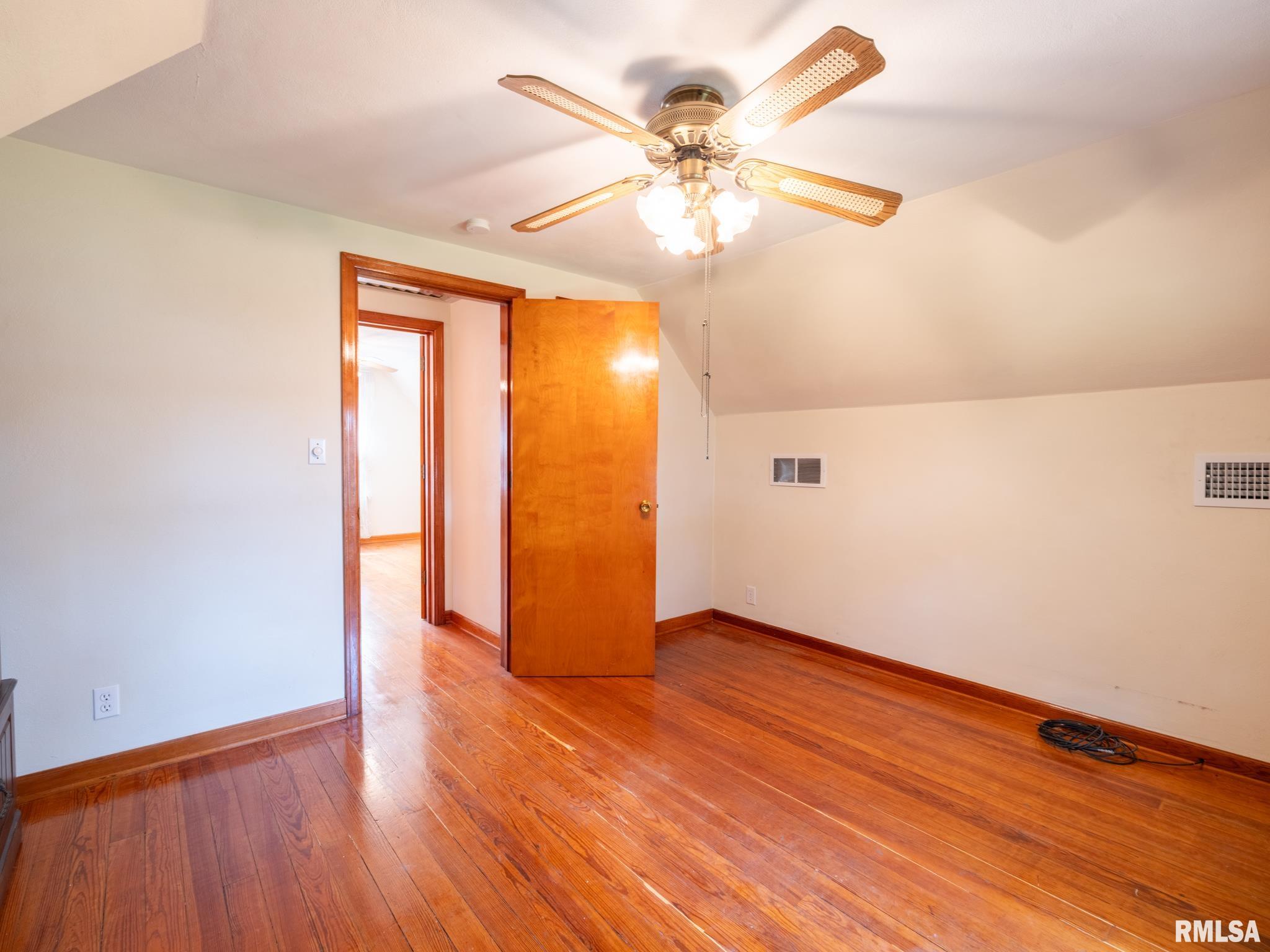 128 Lucinda Street, Pekin, Illinois image 23
