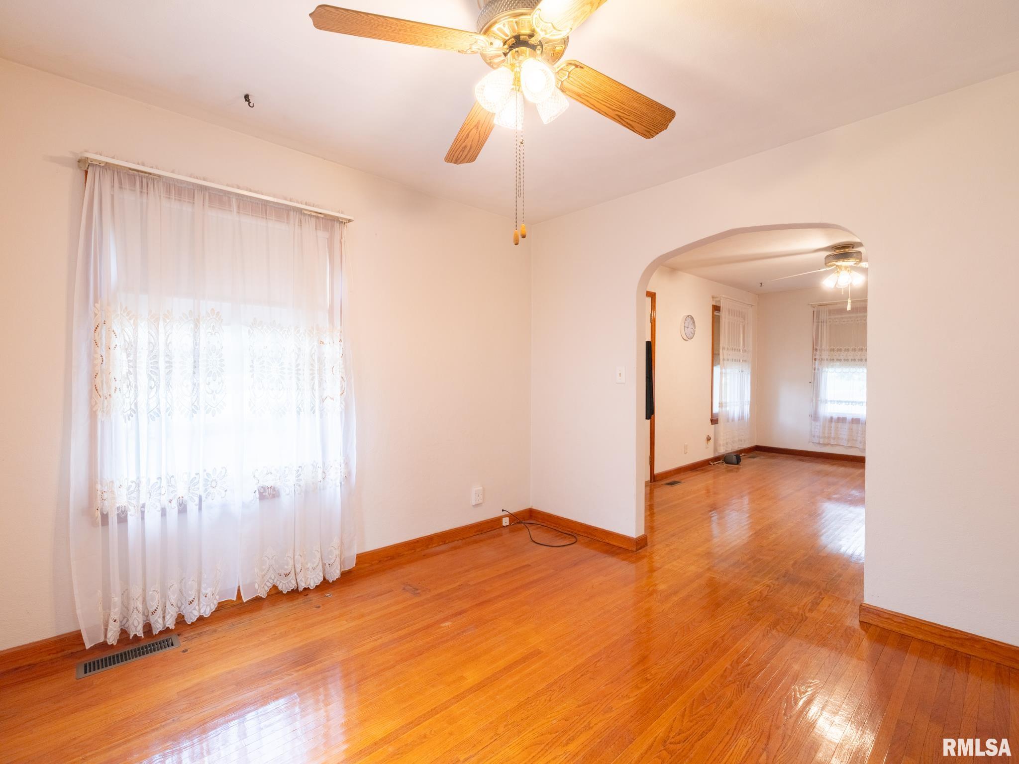 128 Lucinda Street, Pekin, Illinois image 8